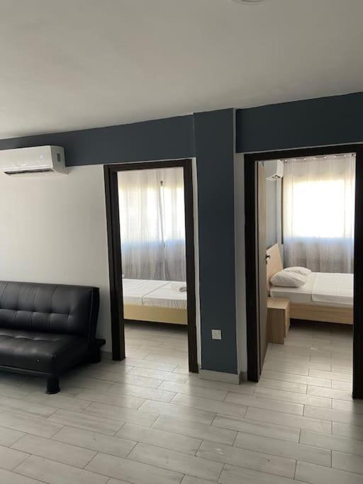 Paradise Homes 16 *
