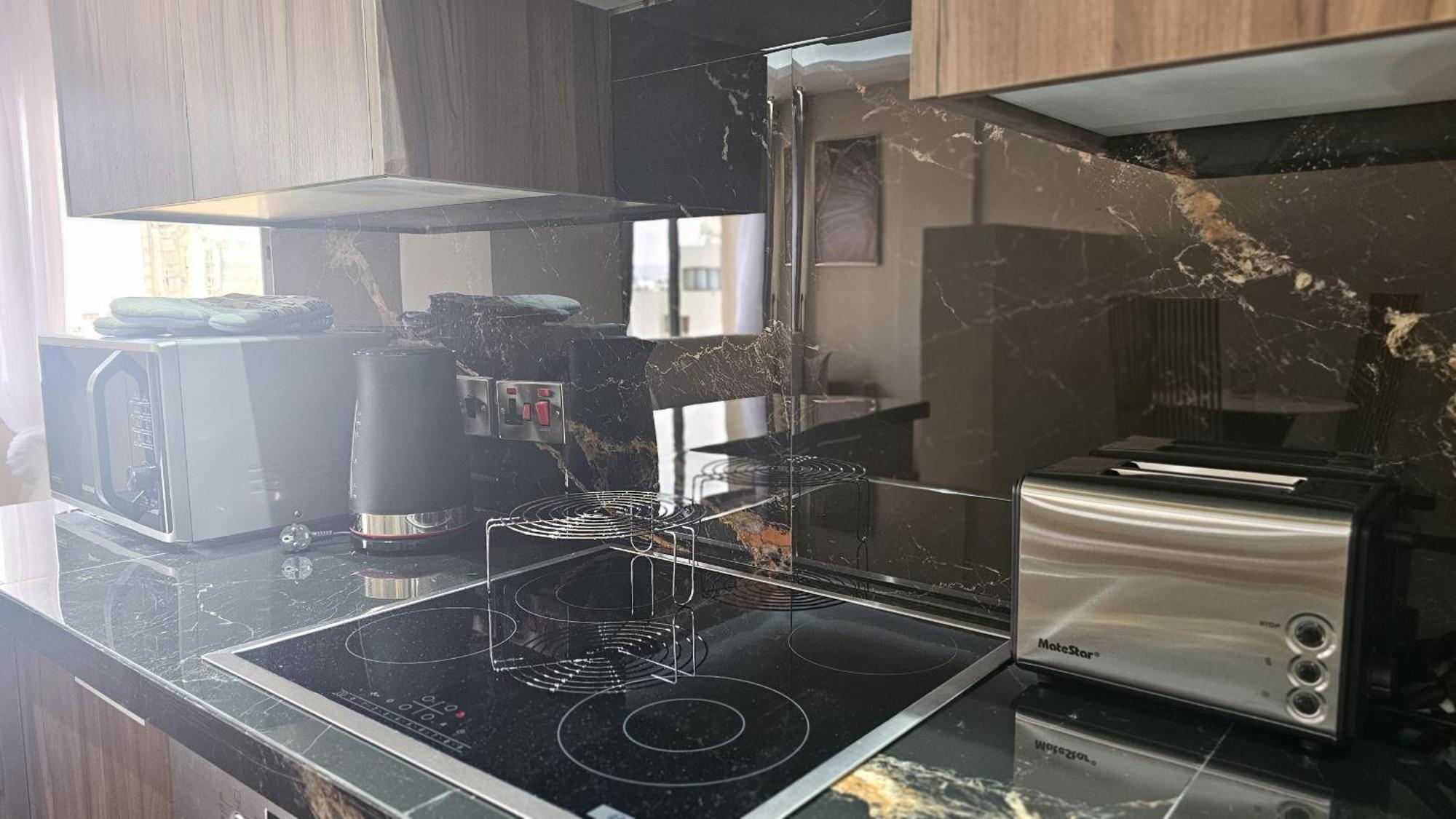 Gogh Apartment Larnaca
