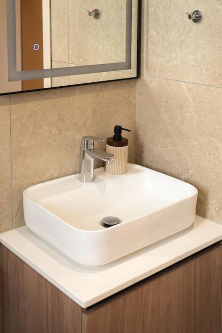 Apartment Mackenzie Sands 2 Bdr Luxe Flat Larnaca
