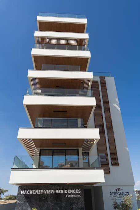 Mackenzie Sands 2 Bdr Luxe Flat Larnaca