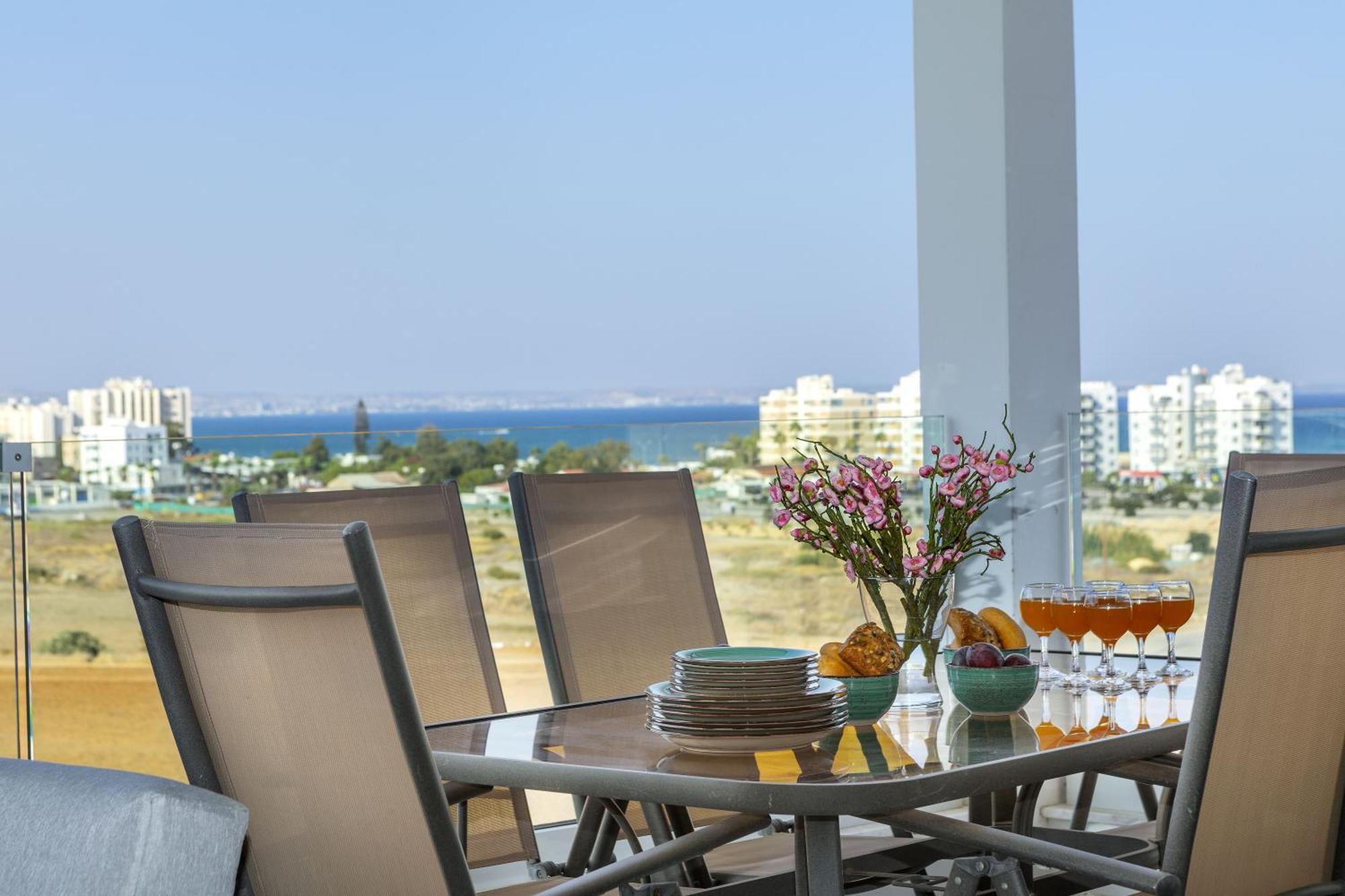 Majestic Sunset Salt Views 300m From Apartment Larnaca