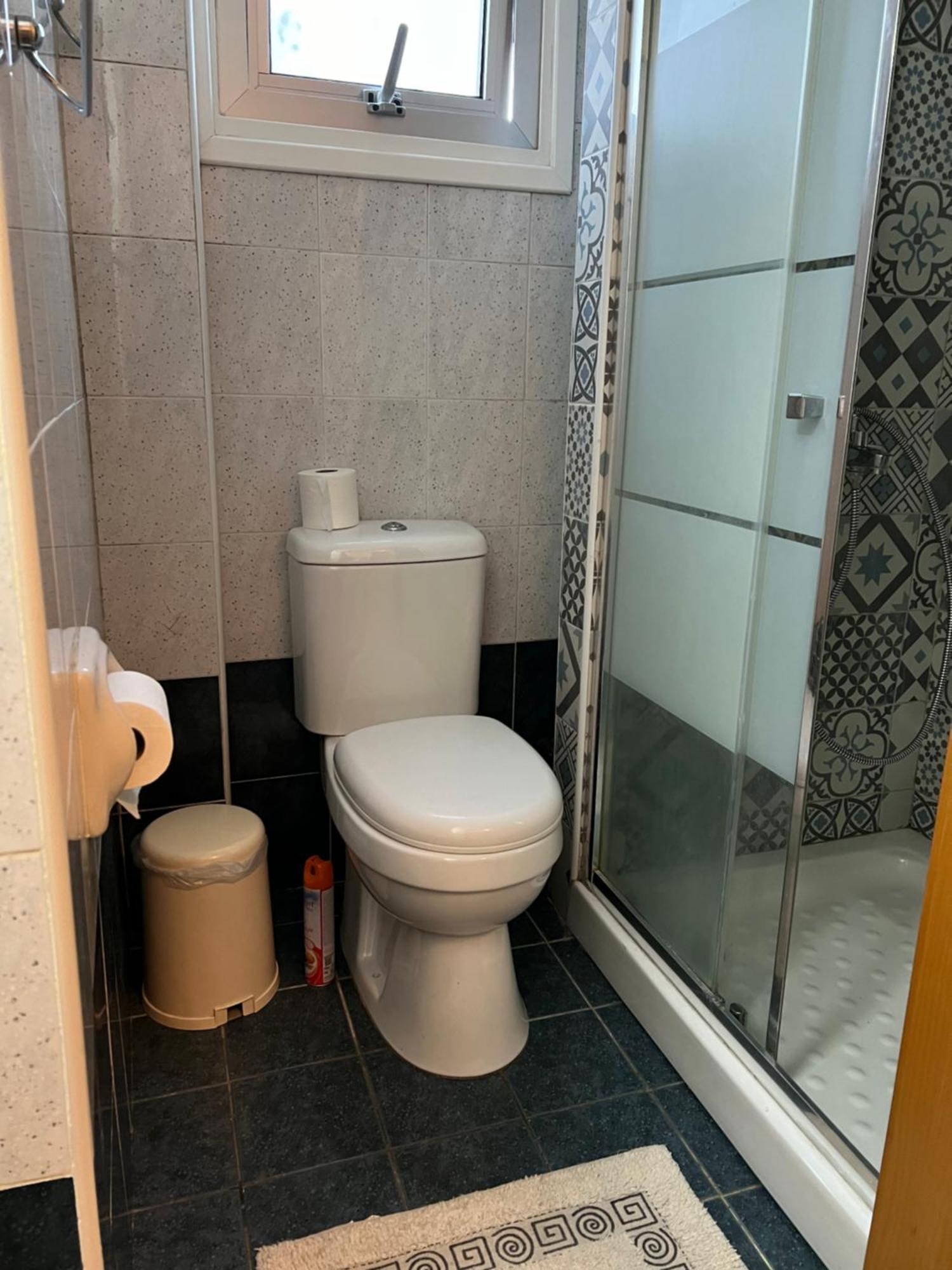 Hostel Makenzie 2 Larnaca