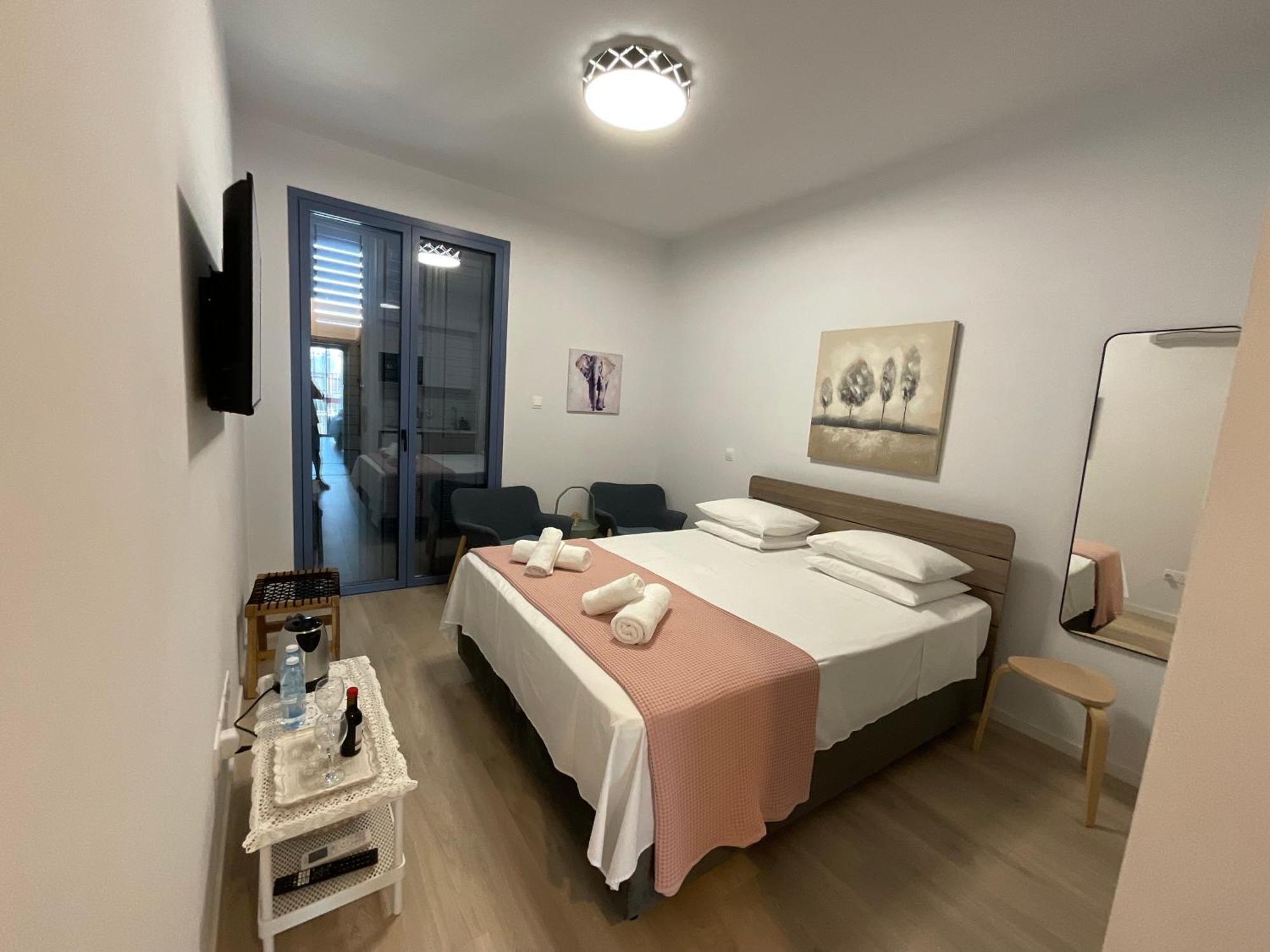 Le Voyageur By The Sea - Furnished Apartamento Lárnaca