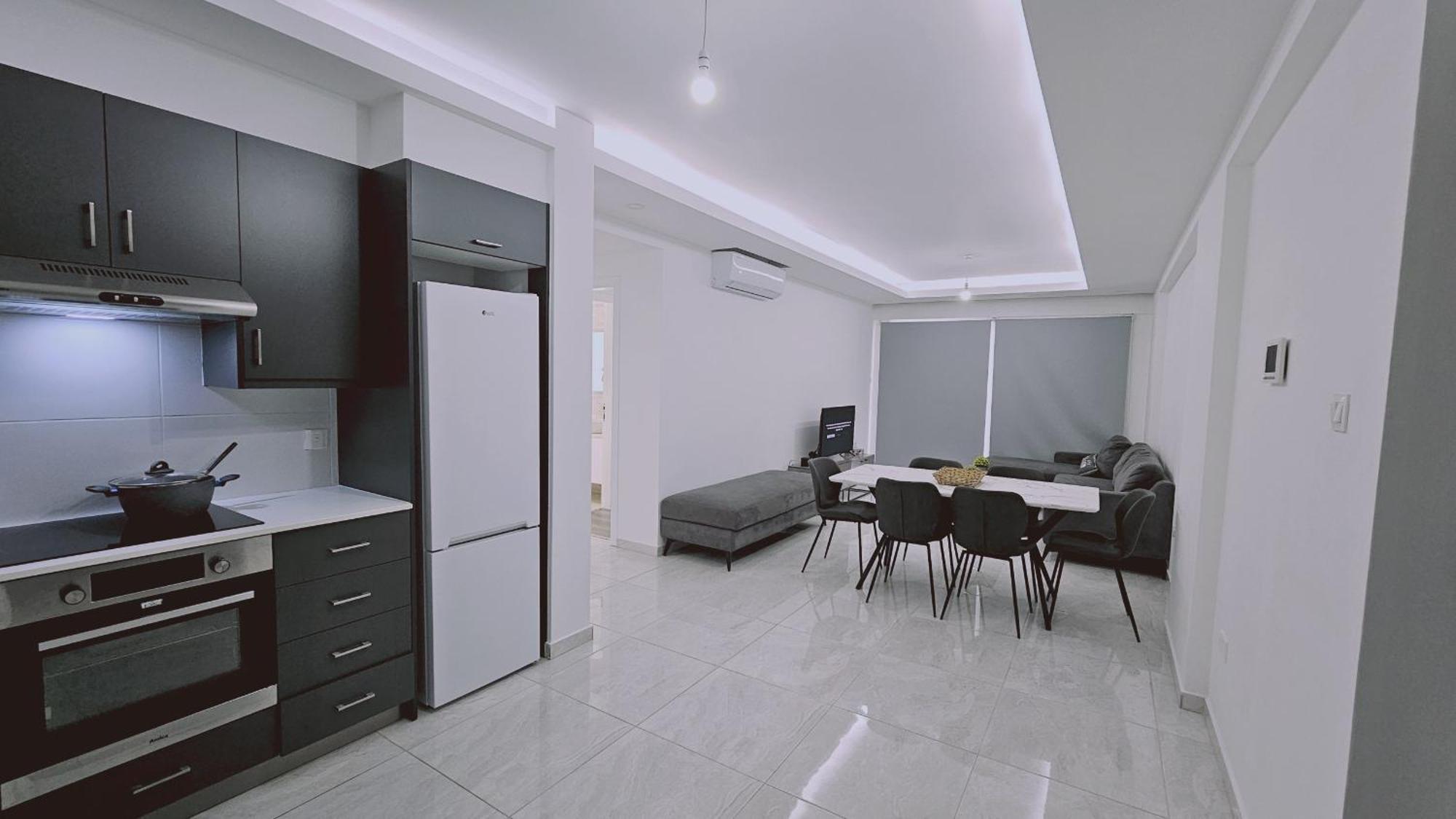 Aquamarine Apartment Larnaca