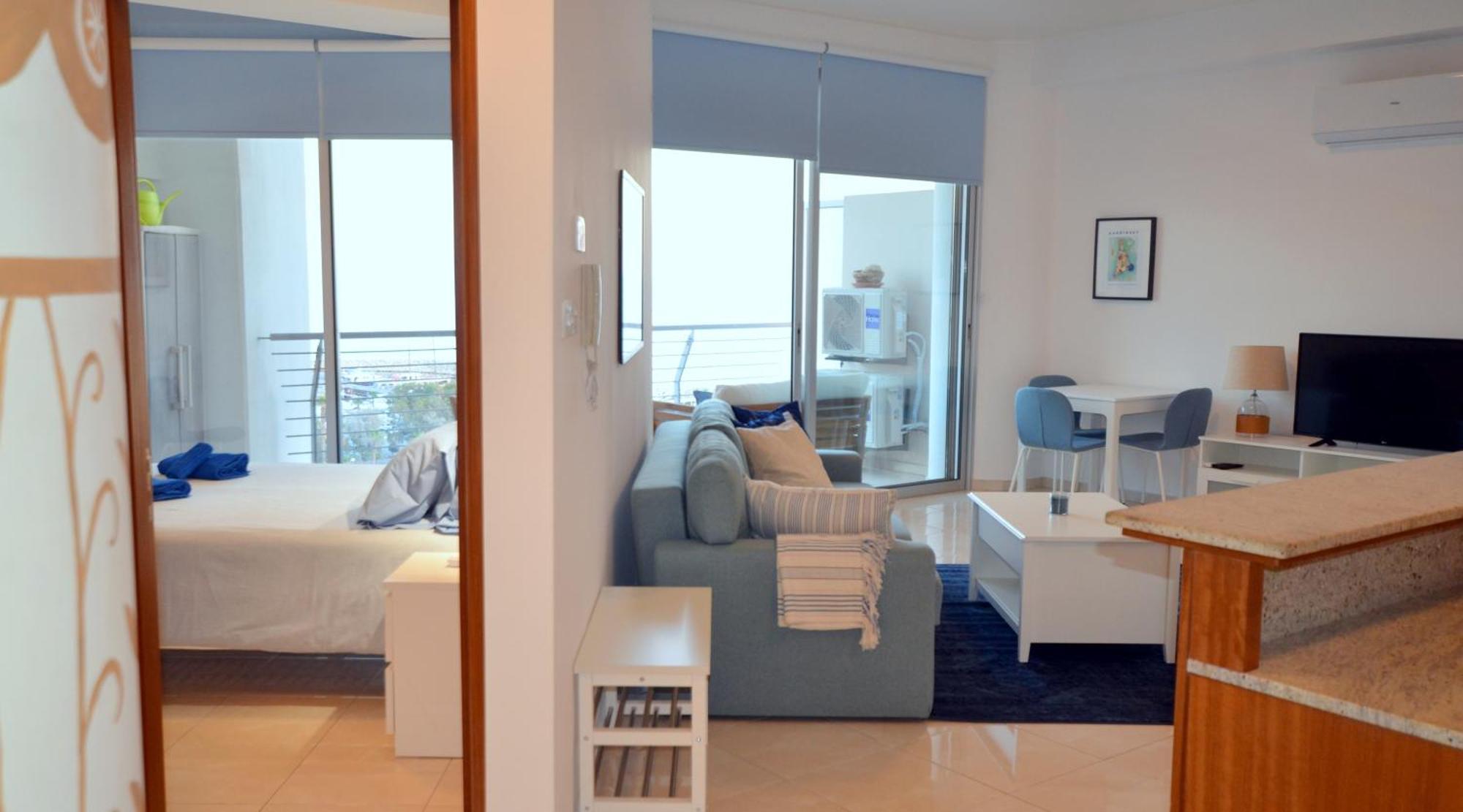 Apartment Awesome Sea & Marina View Center 1 Bdr Flat Larnaka