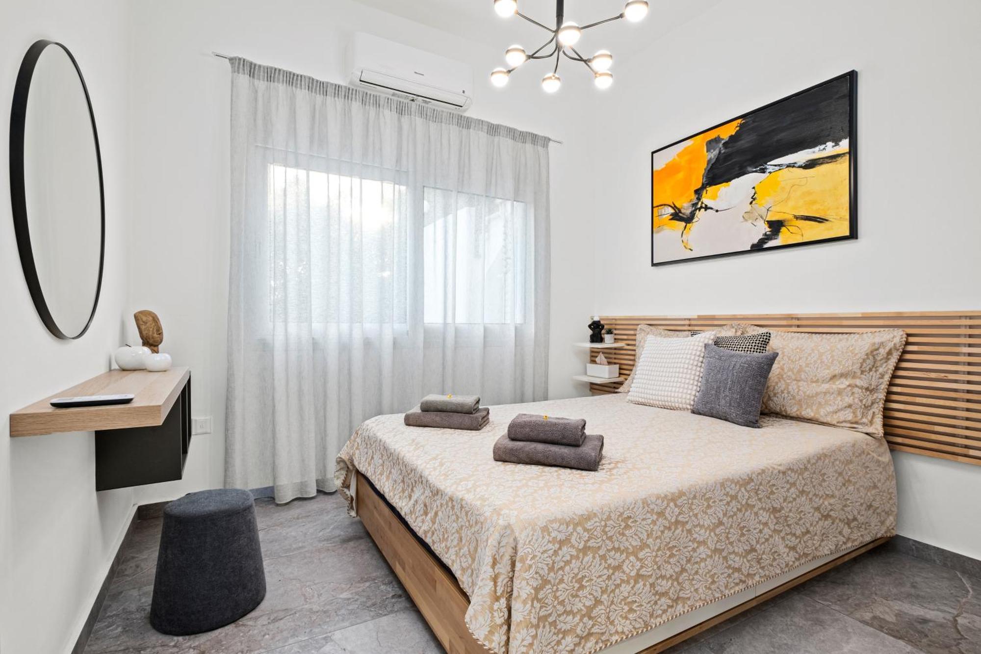 Apartment Fatcow *