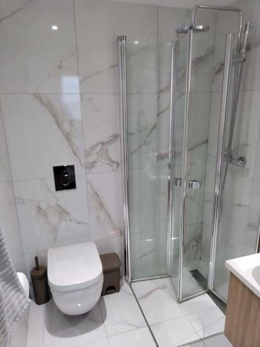 Luxury In 2 Bedroom 1 Balcony * Larnaca