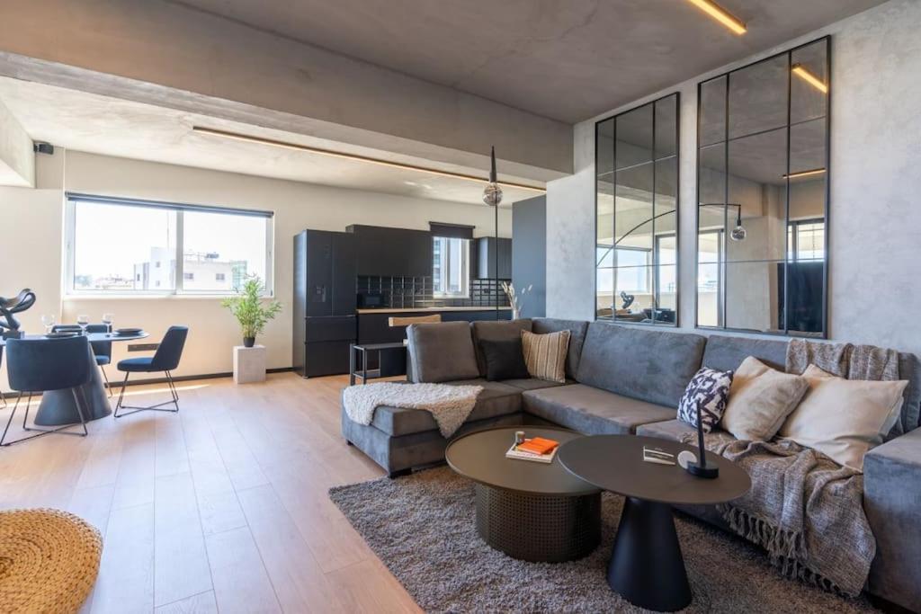 The Penthouse - 3br Seaview With Private Pool In Apartment *