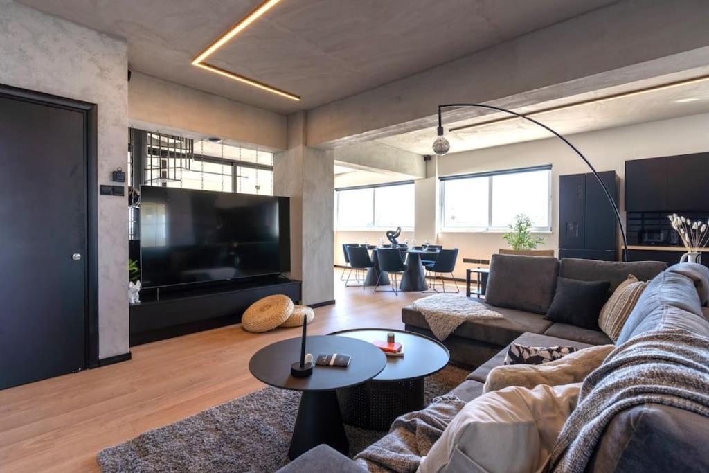 The Penthouse - 3br Seaview With Private Pool In Apartment