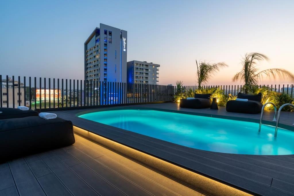 The Penthouse - 3br Seaview With Private Pool In Apartment
