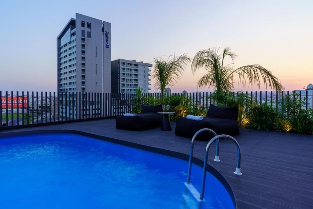 The Penthouse - 3br Seaview With Private Pool In Apartment