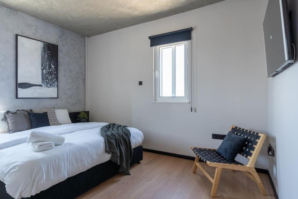 Apartment The Penthouse - 3br Seaview With Private Pool In Larnaca