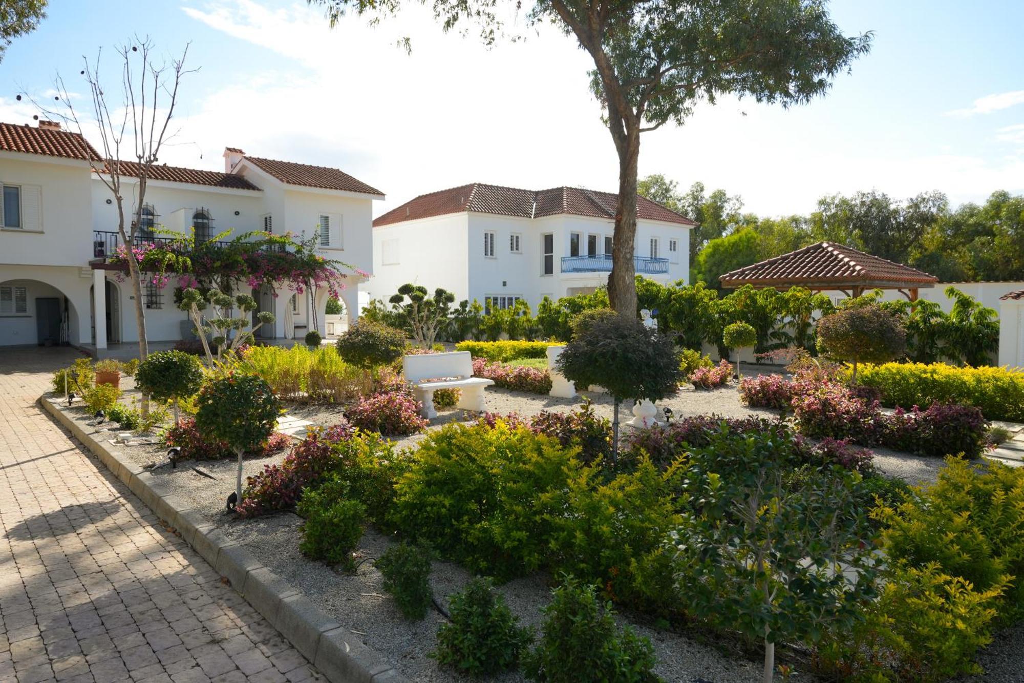 Meneou By The Sea Larnaca