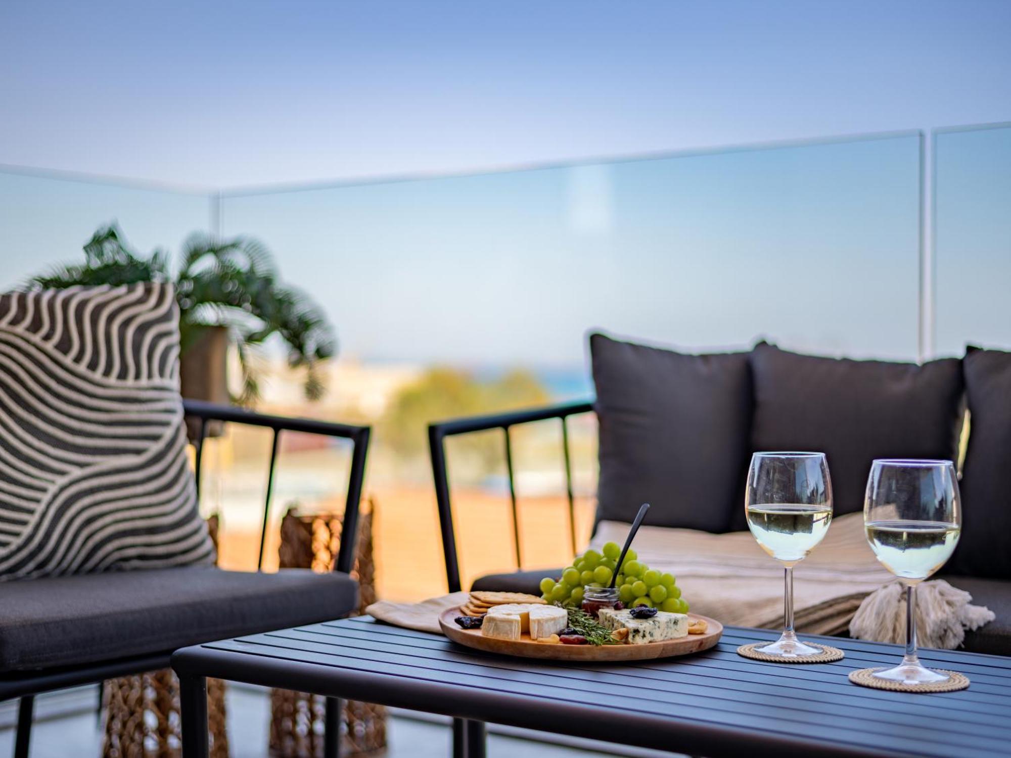 Sanders Gaia - Bright Two-bedroom With Sea View Lárnaca