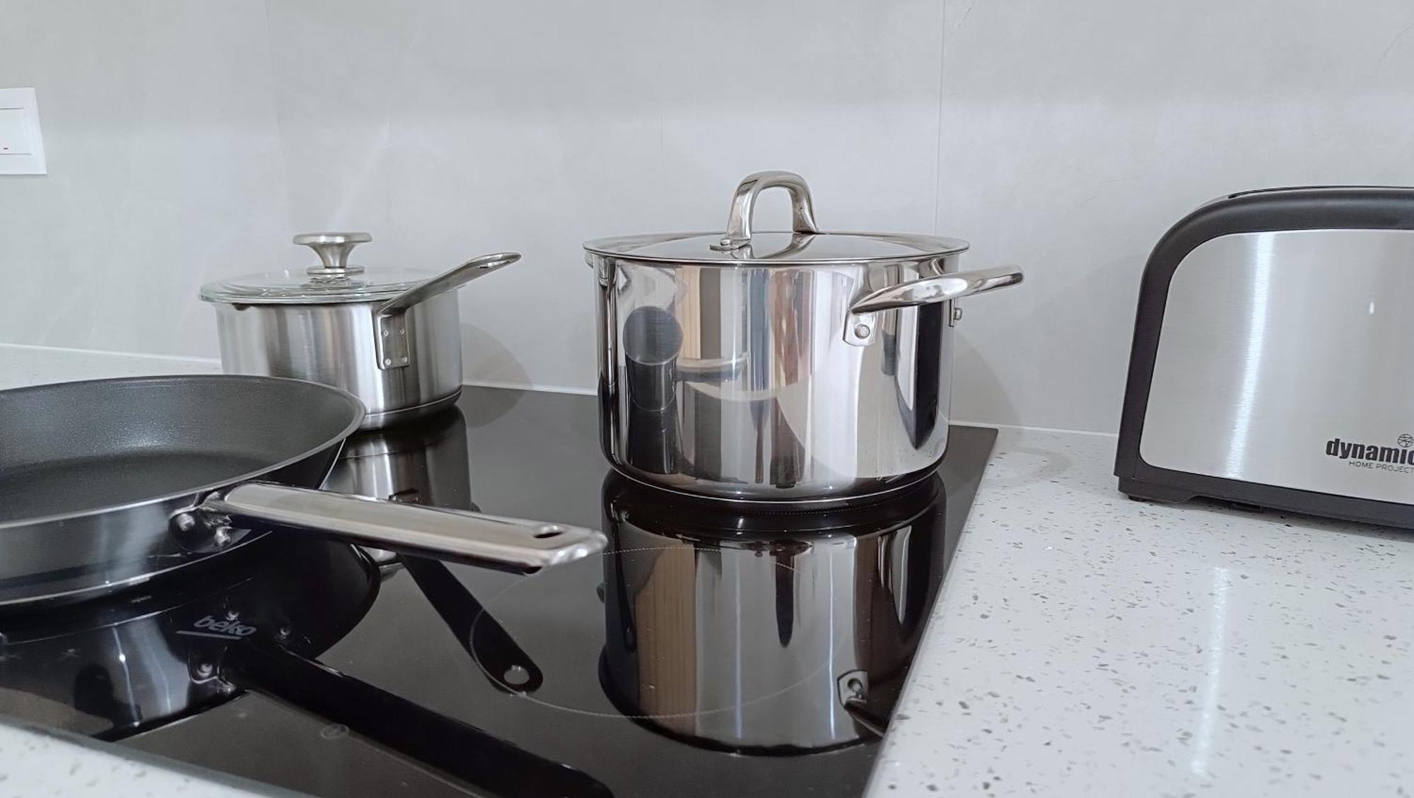 Larvella Estia Luxury
