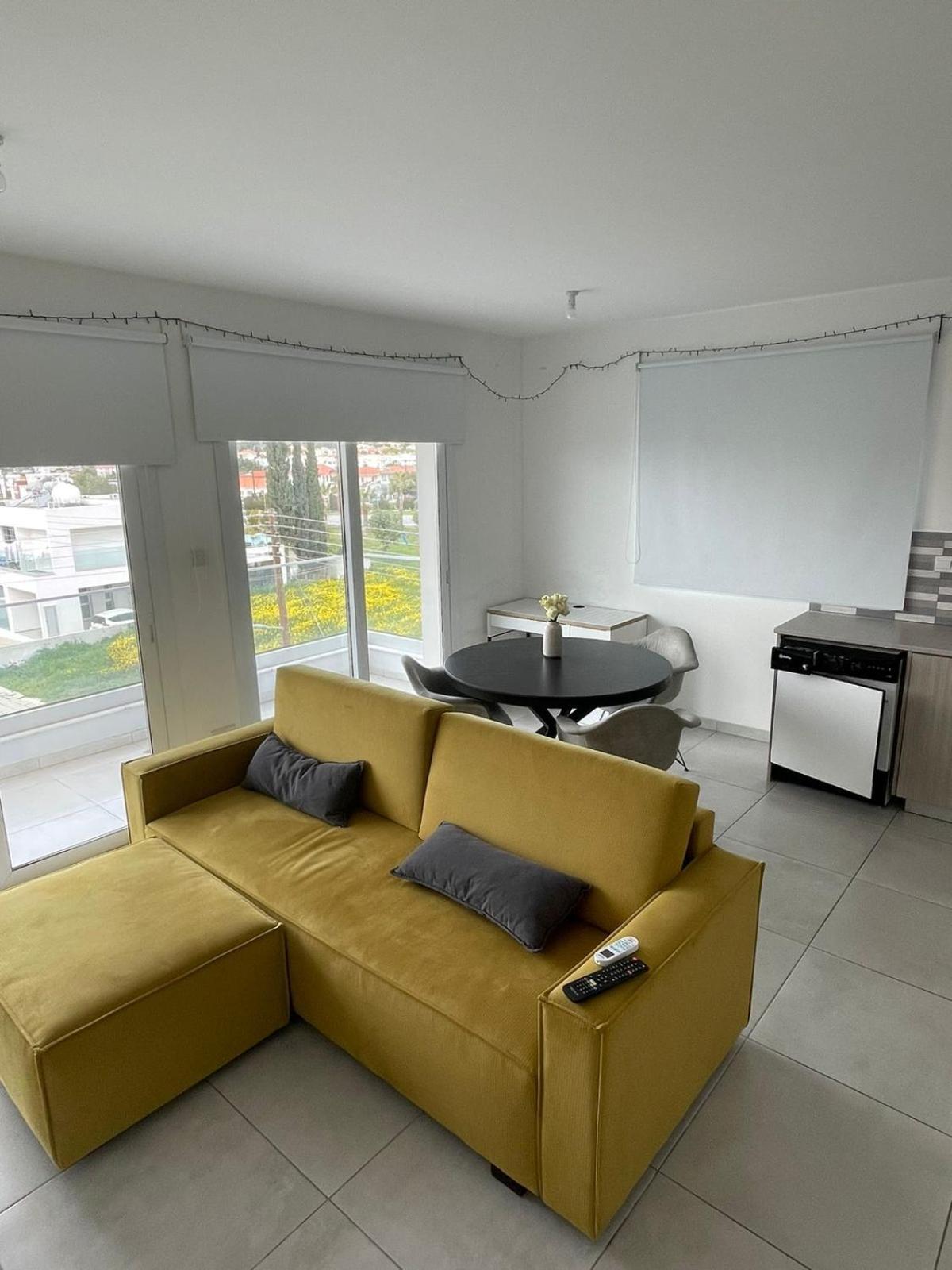 Oroklini's Flat Apartamento *