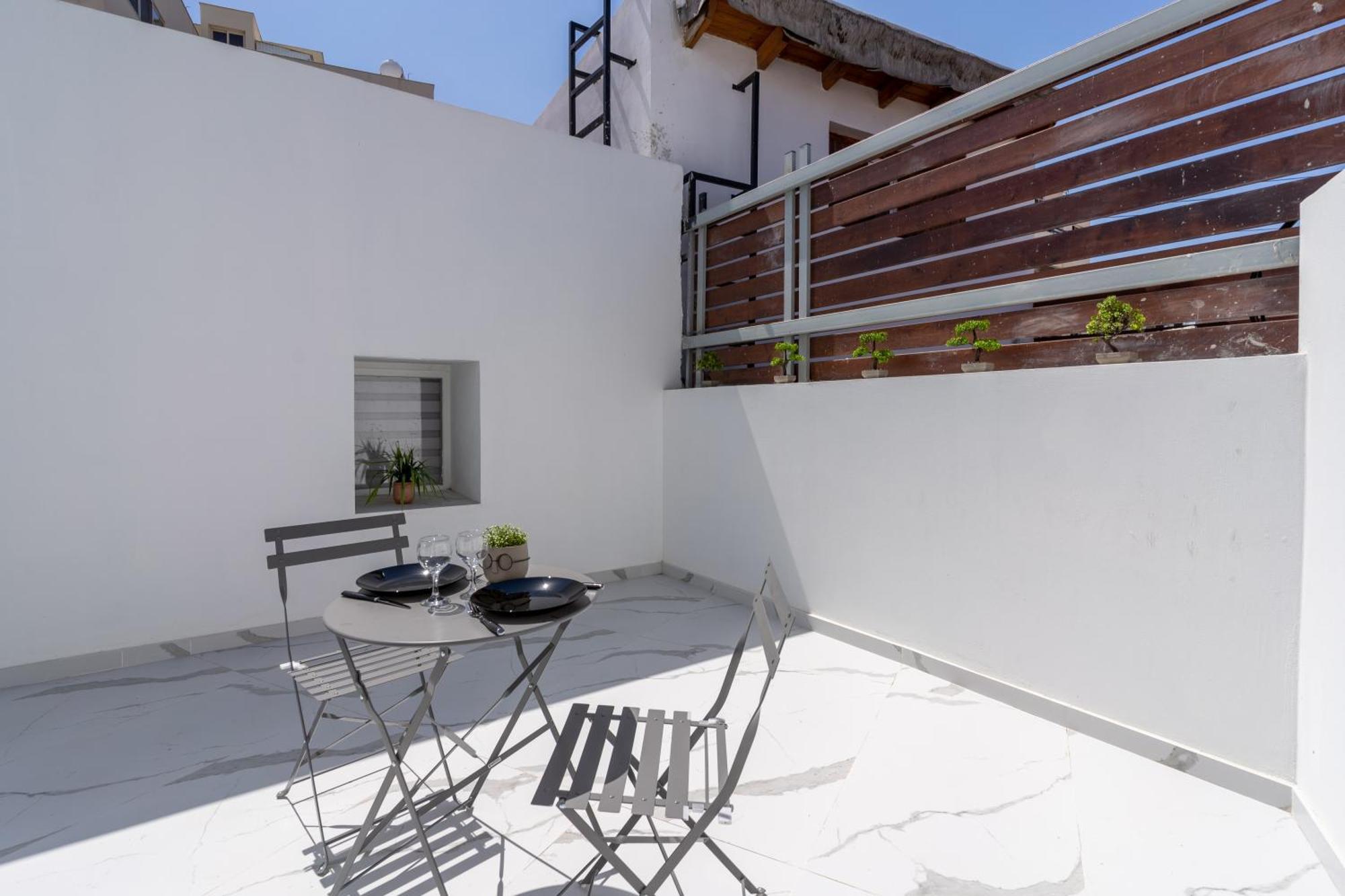 The Pop Art Residences & In * Larnaca