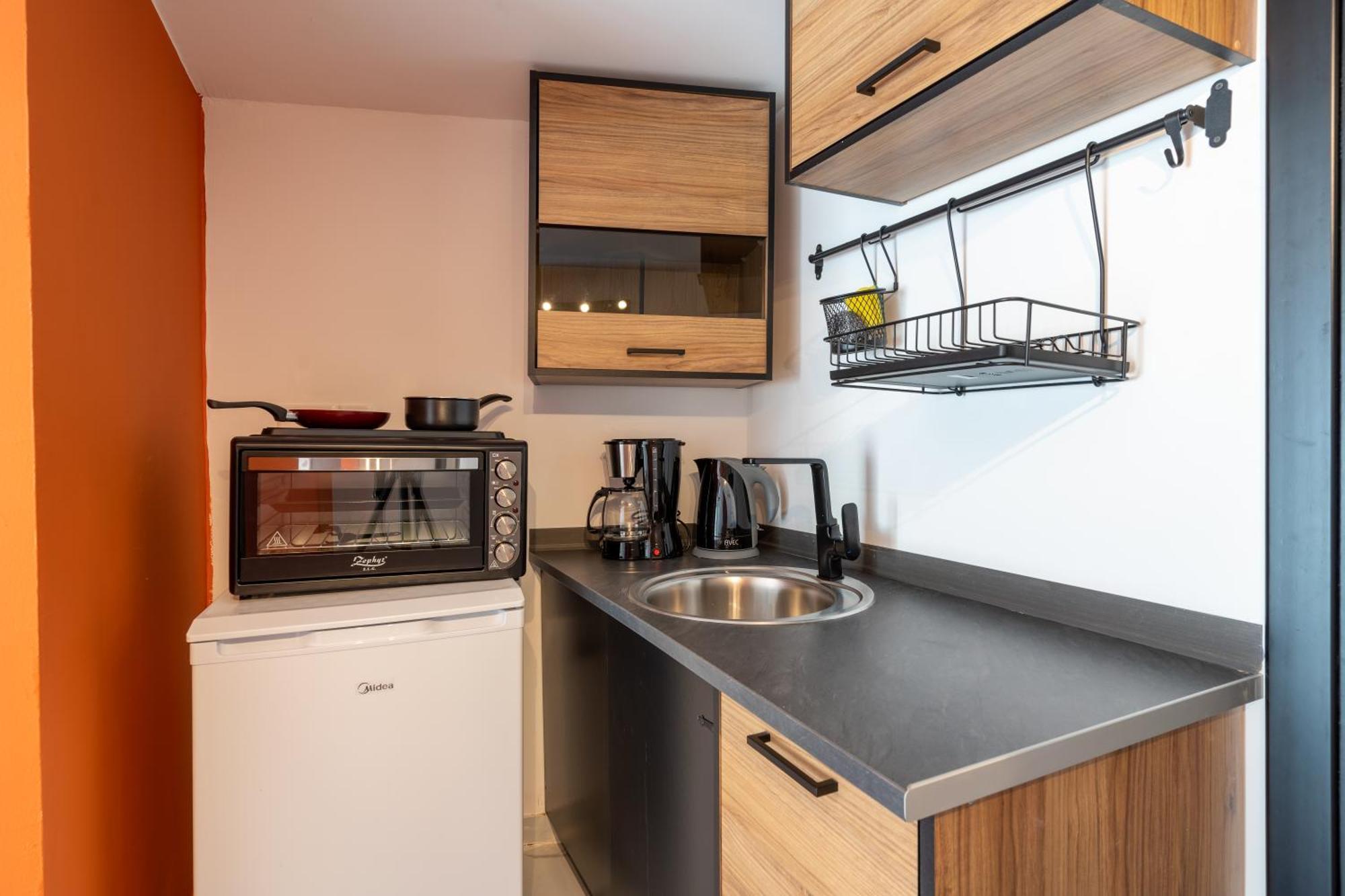 The Pop Art Residences & In Apartment *
