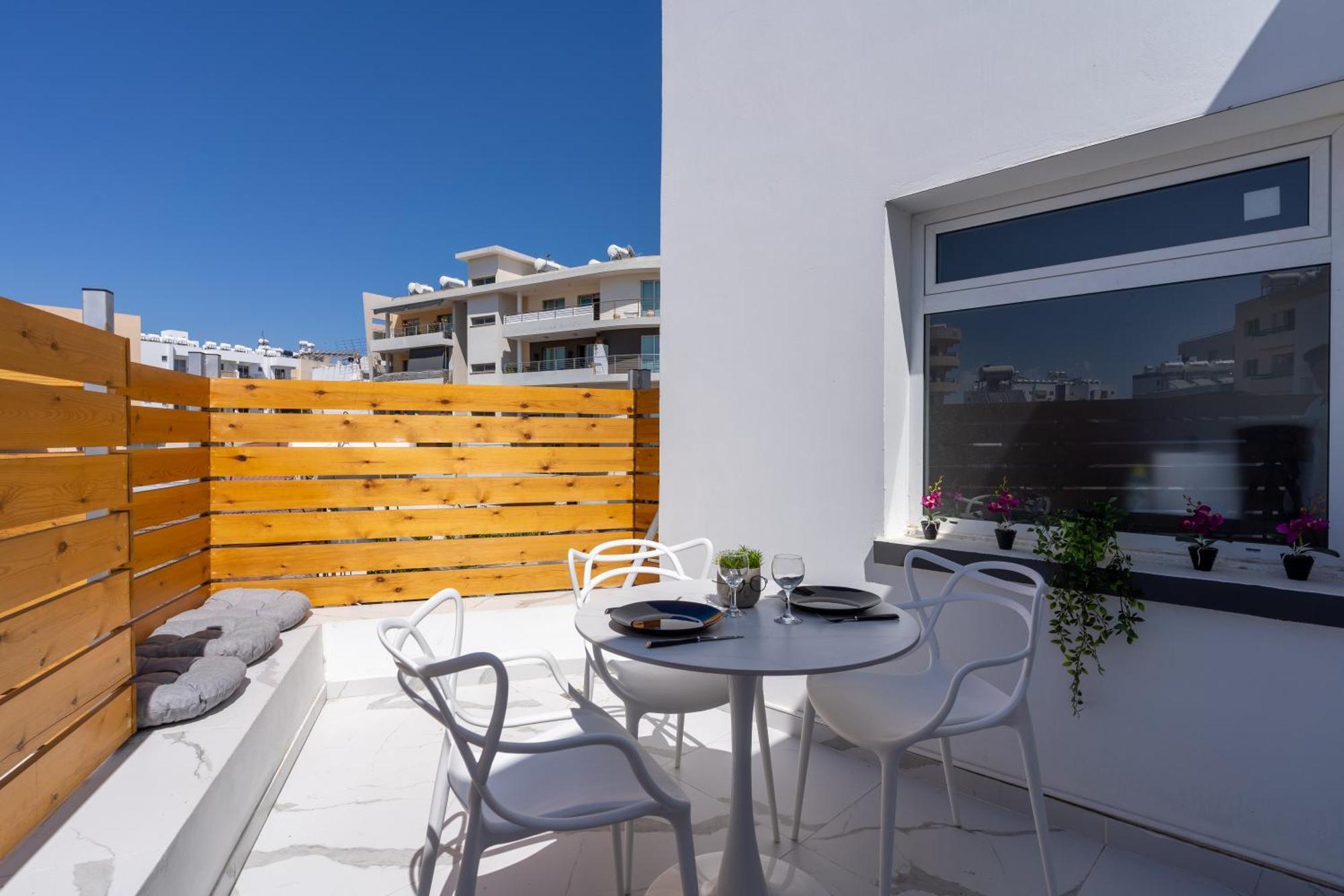 The Pop Art Residences & In Apartment