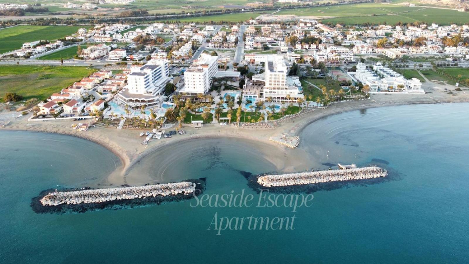 Apartment Seaside Escape Larnaca