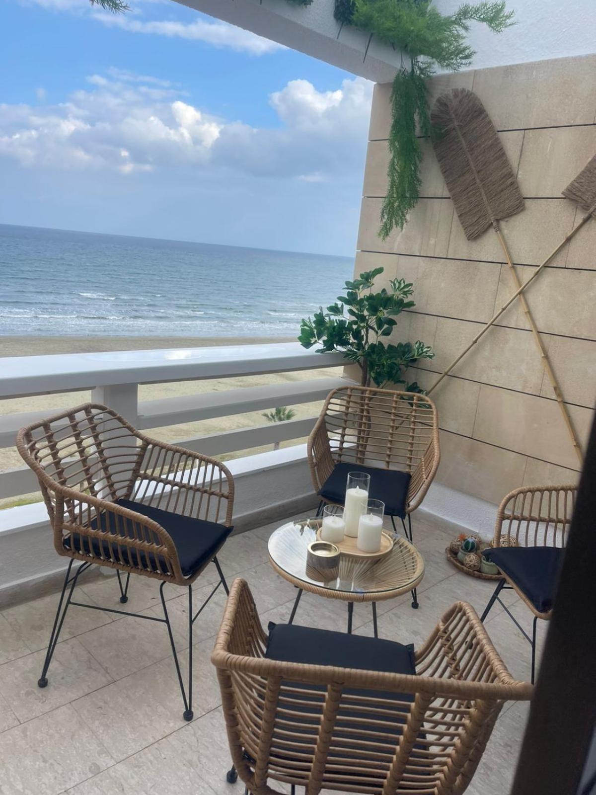 Apartment Lazuli Sea View Beachfront Ap 253 Larnaca