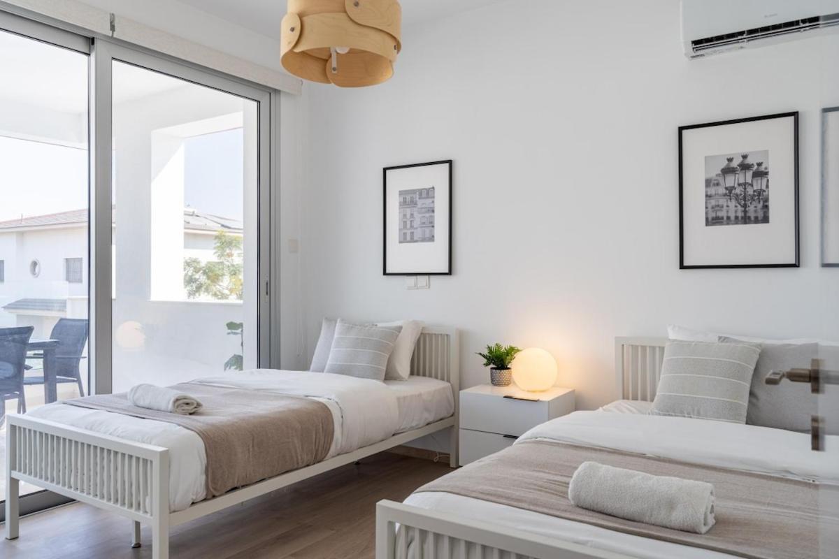 Valleria - 2 Bedroom W Pool In Larnaca
