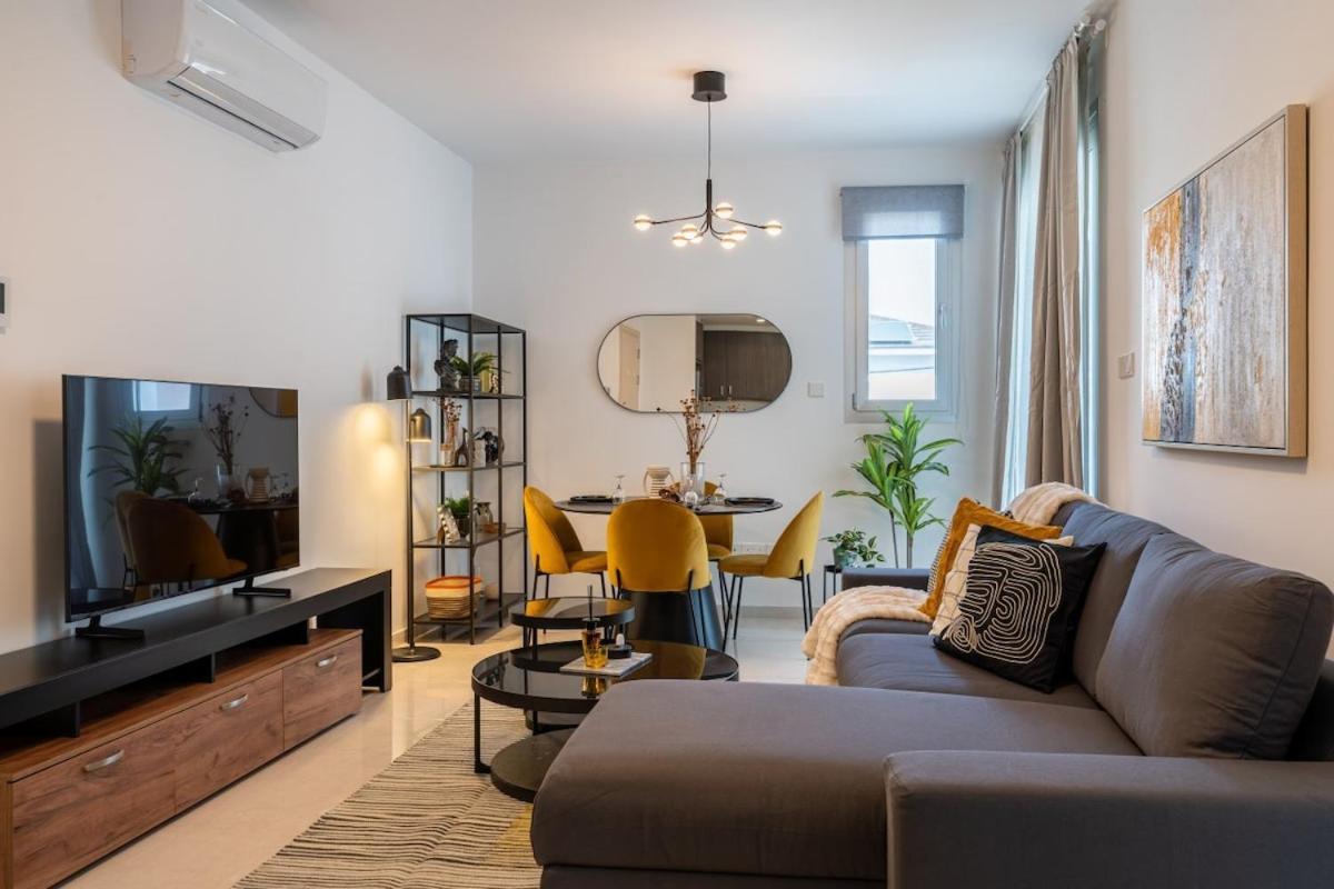 Valleria - 2 Bedroom W Pool In * Larnaca