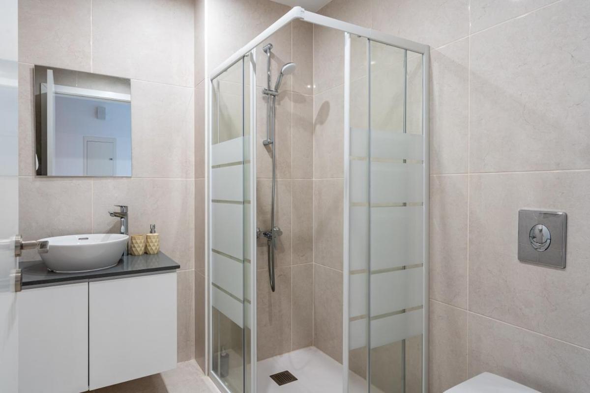 Valleria - 2 Bedroom W Pool In * Larnaca