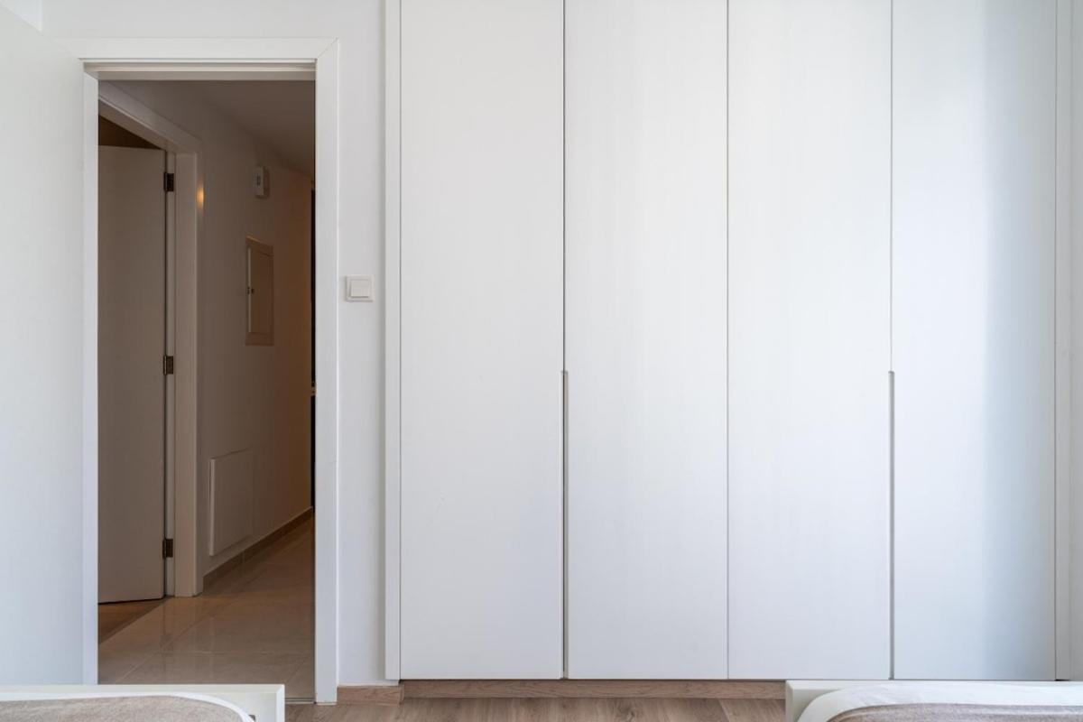 Valleria - 2 Bedroom W Pool In Larnaca