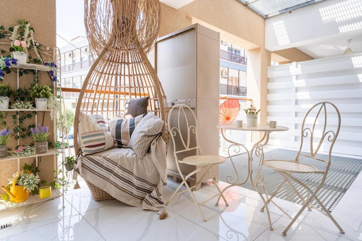 Infinity - One-bedroom W Terrace In Apartment