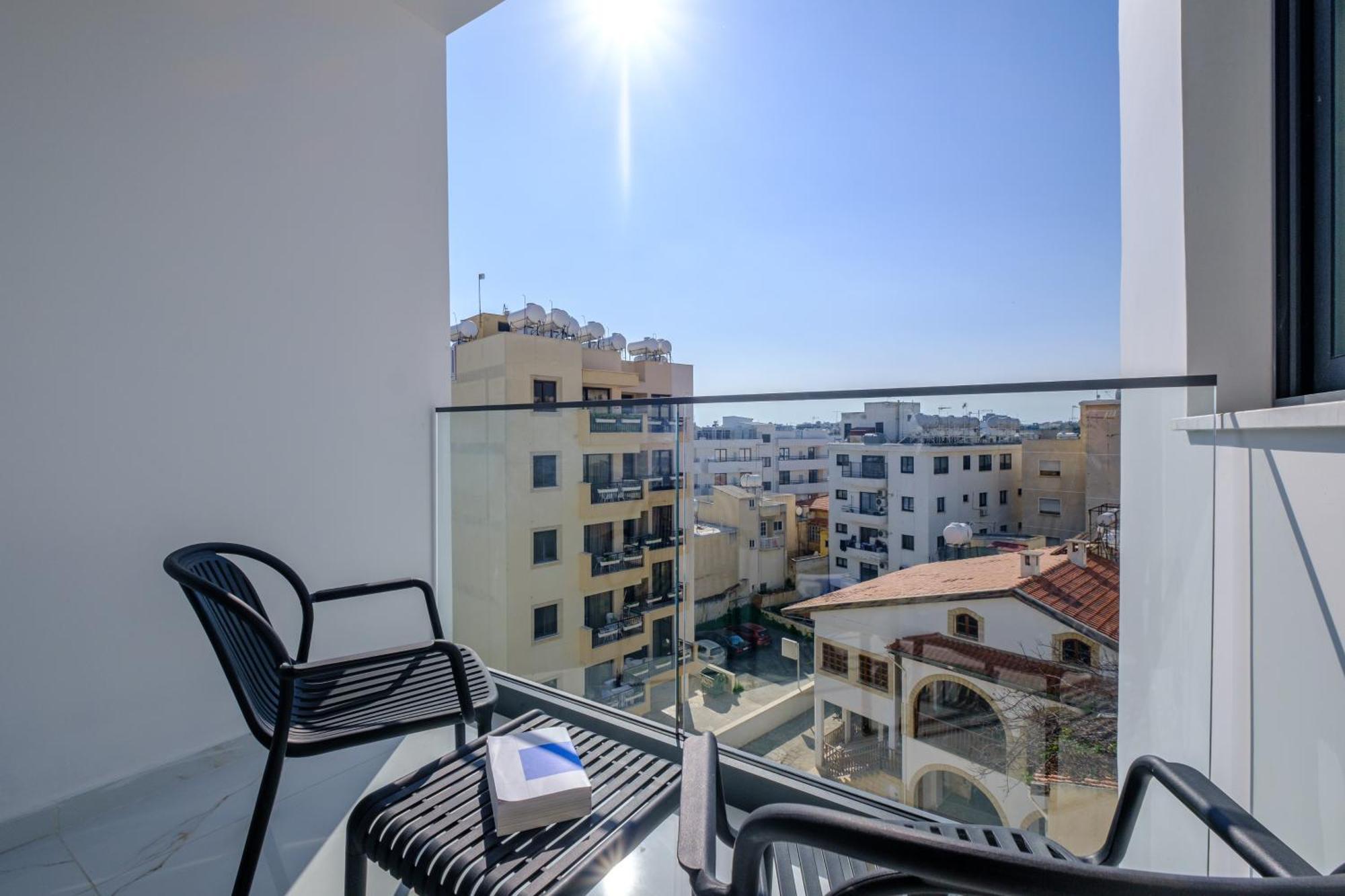 Maestro Apartment *