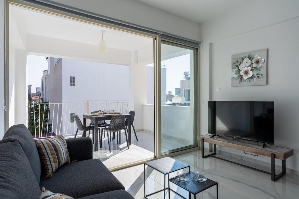 Rosemont - Stylish W Balcony In Apartment *
