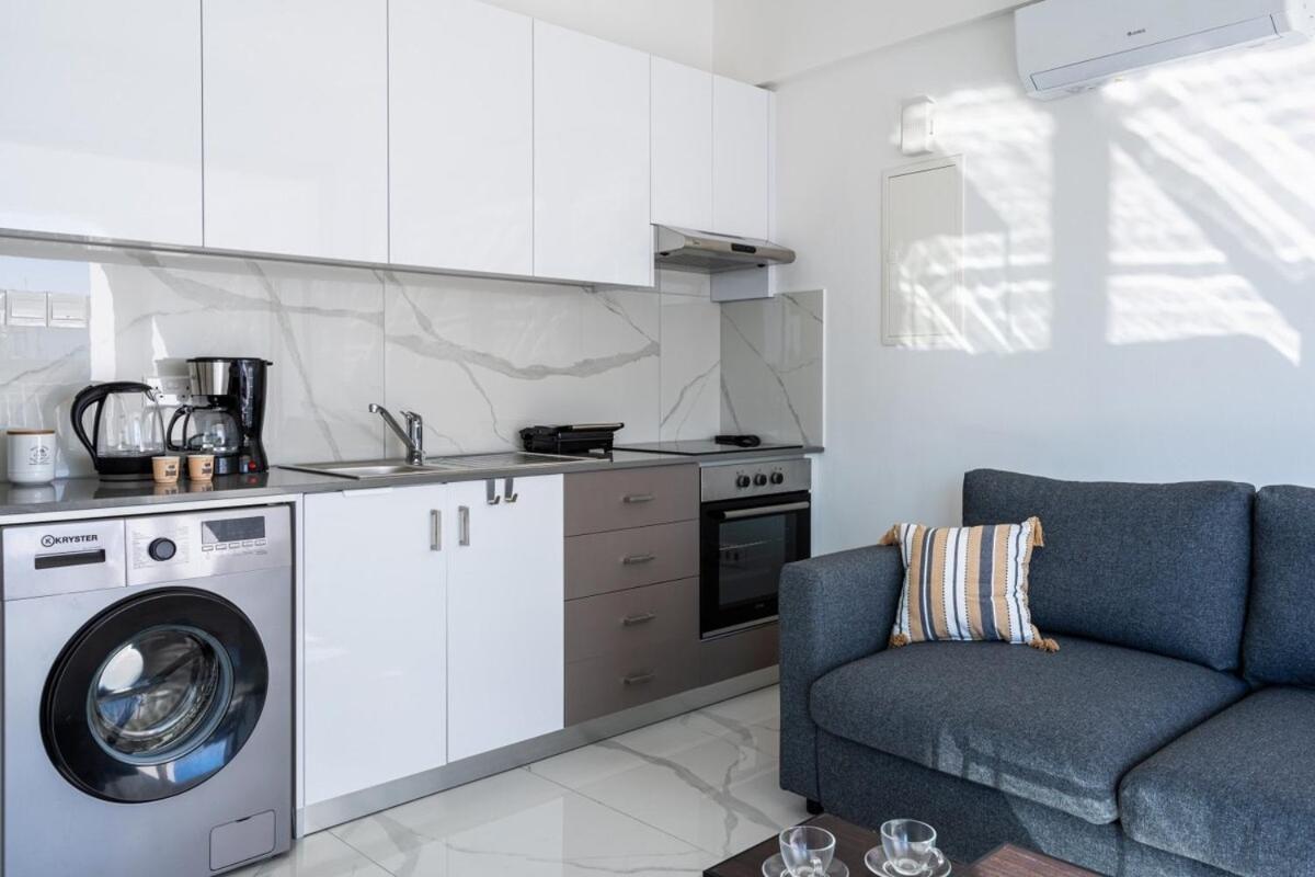 Rosemont - Stylish W Balcony In Apartment Larnaka