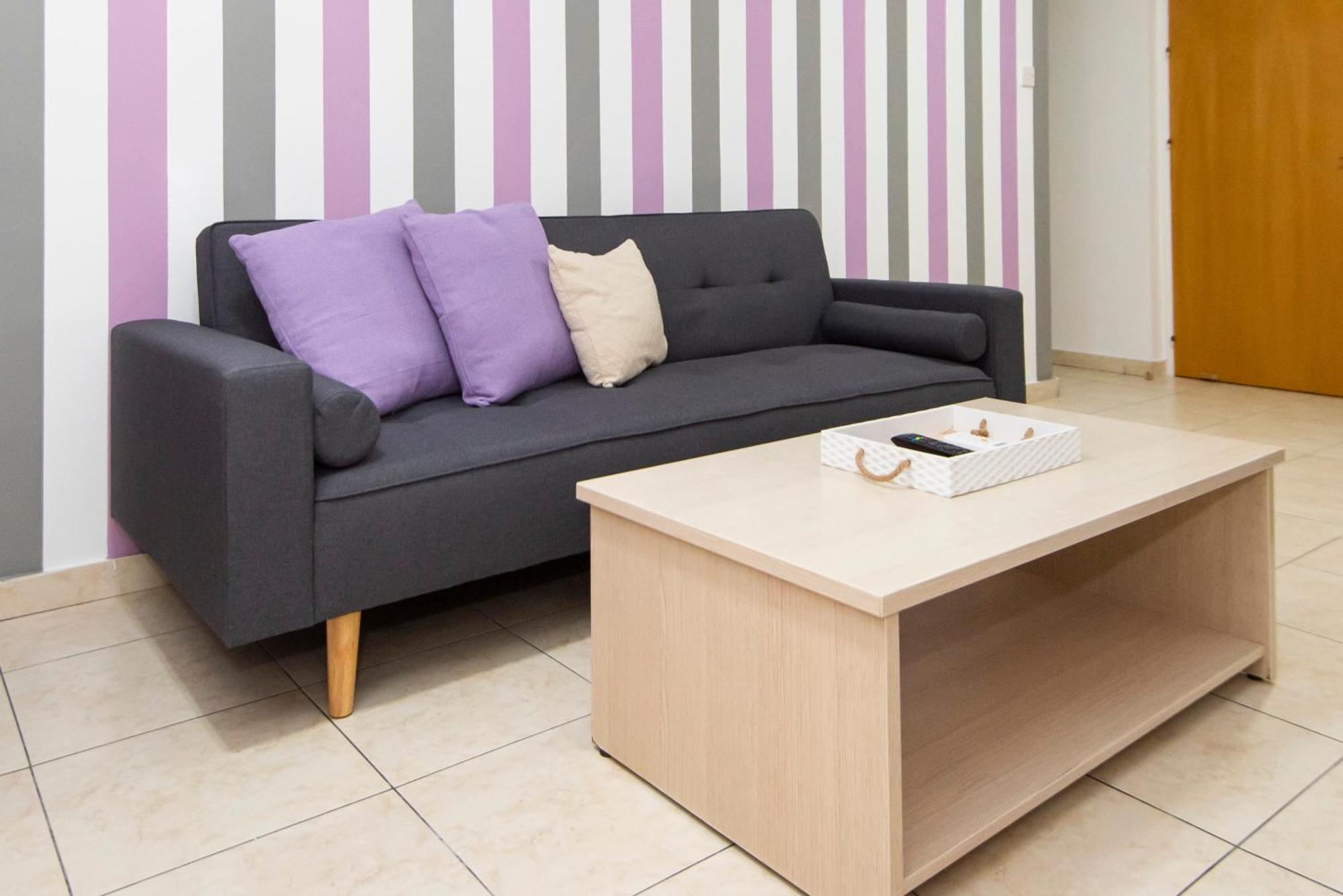 Euro Carissa Flat 3 *