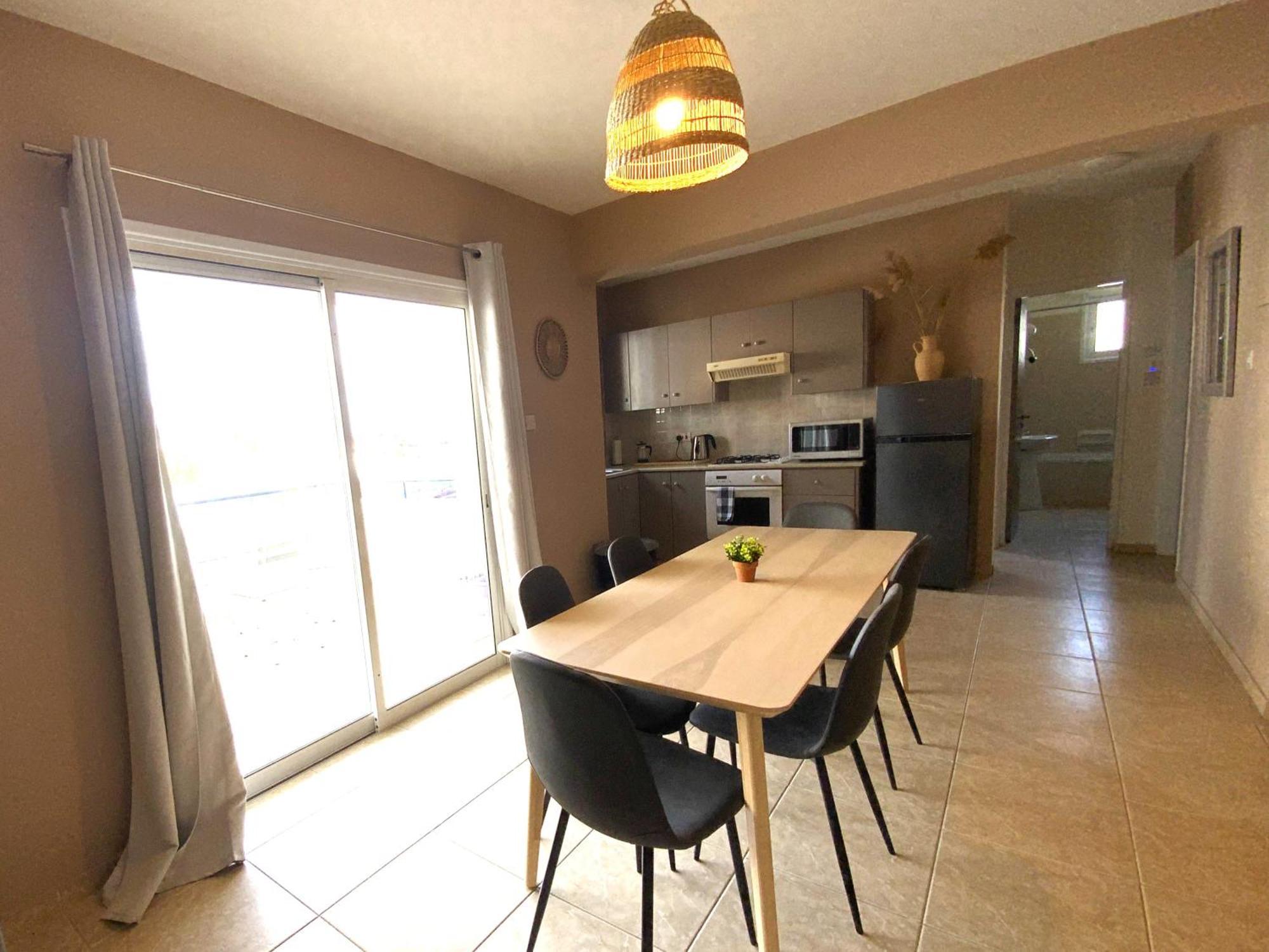 2Br Apt - 5Mins Walk To The Beach With Internet Access Apartment *