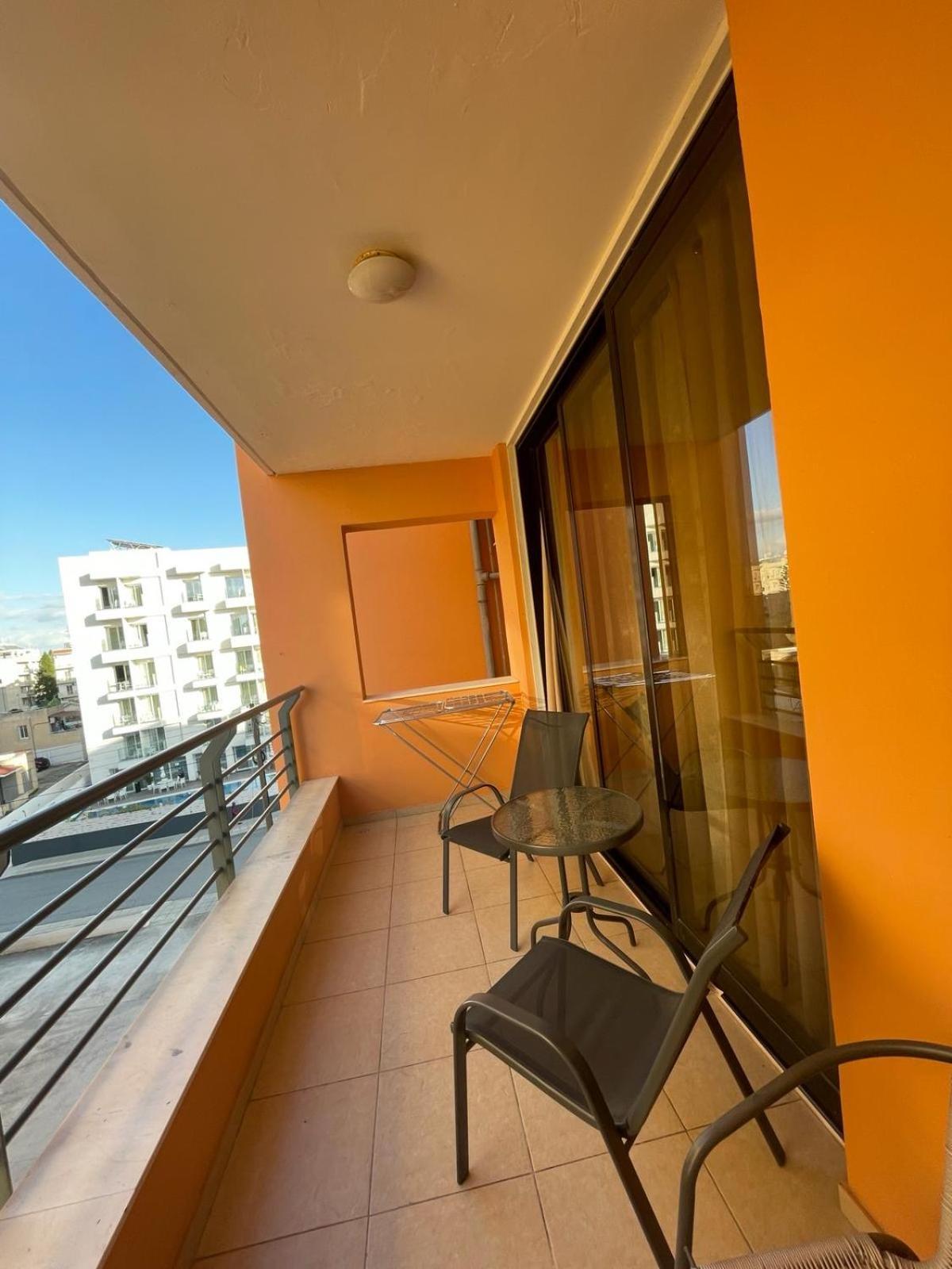 Vip On Makenzie Apartment Larnaca