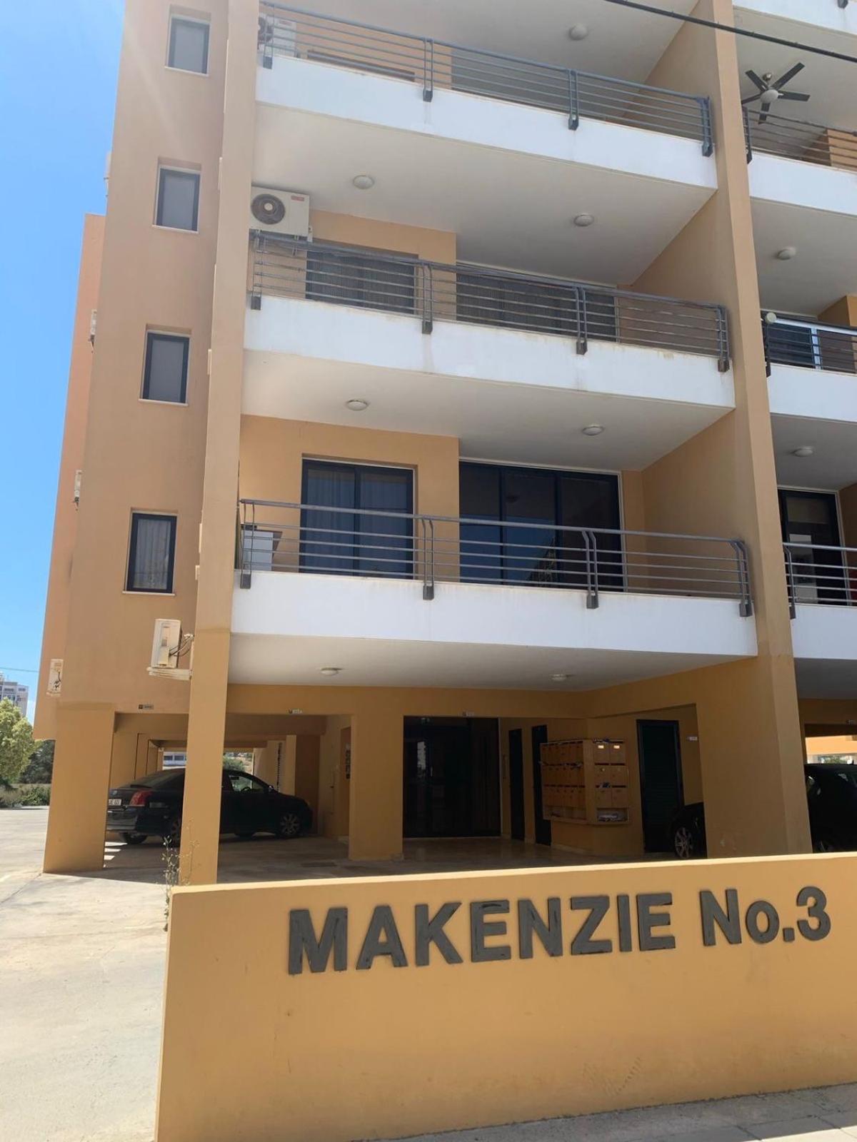 Apartment Vip On Makenzie *