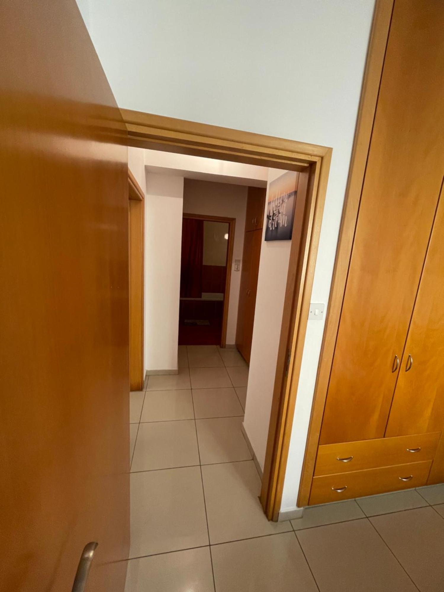 Apartment Vip On Makenzie