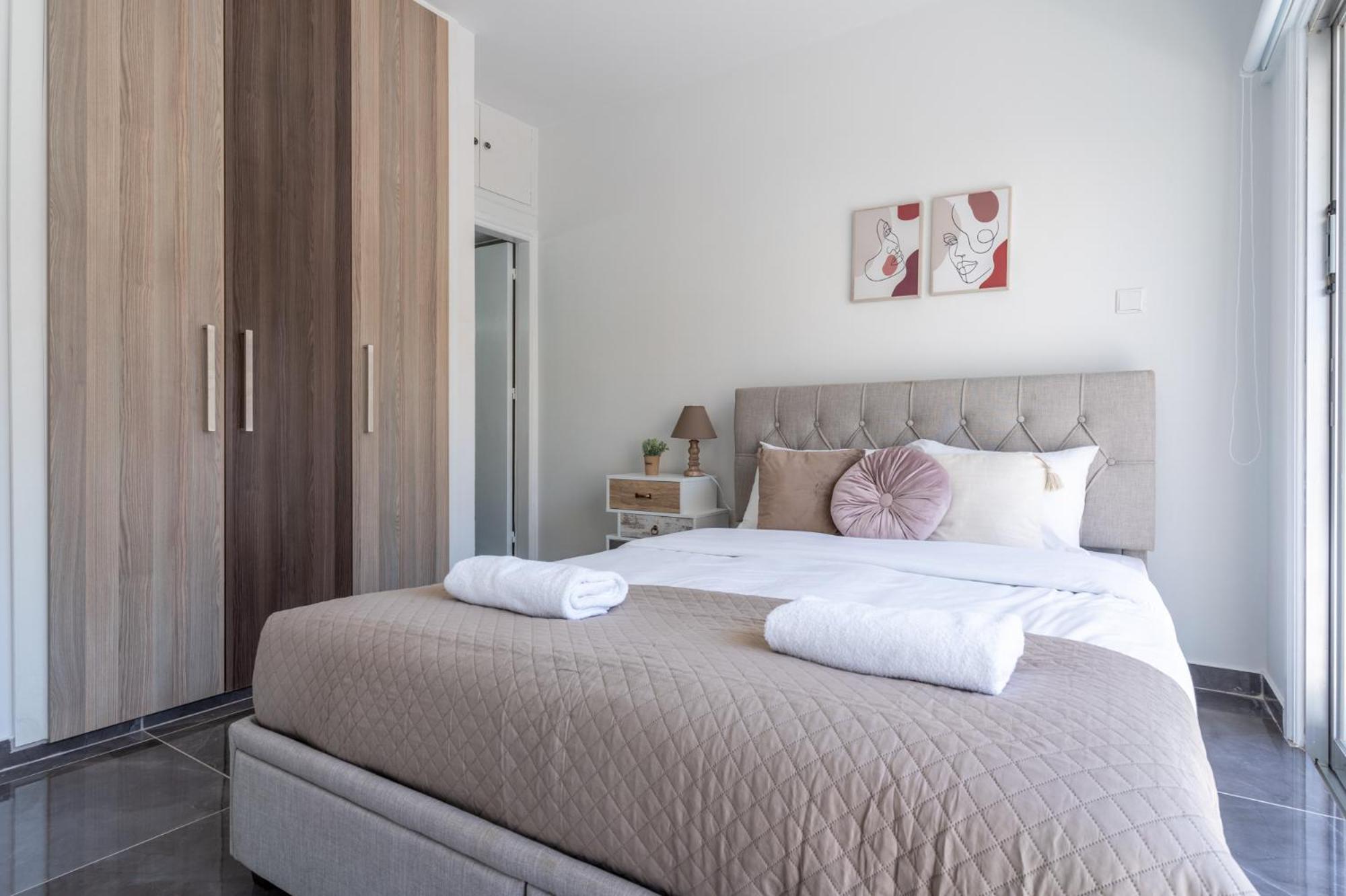Powder's 1-bedroom Retreat In Mackenzy, Apartment