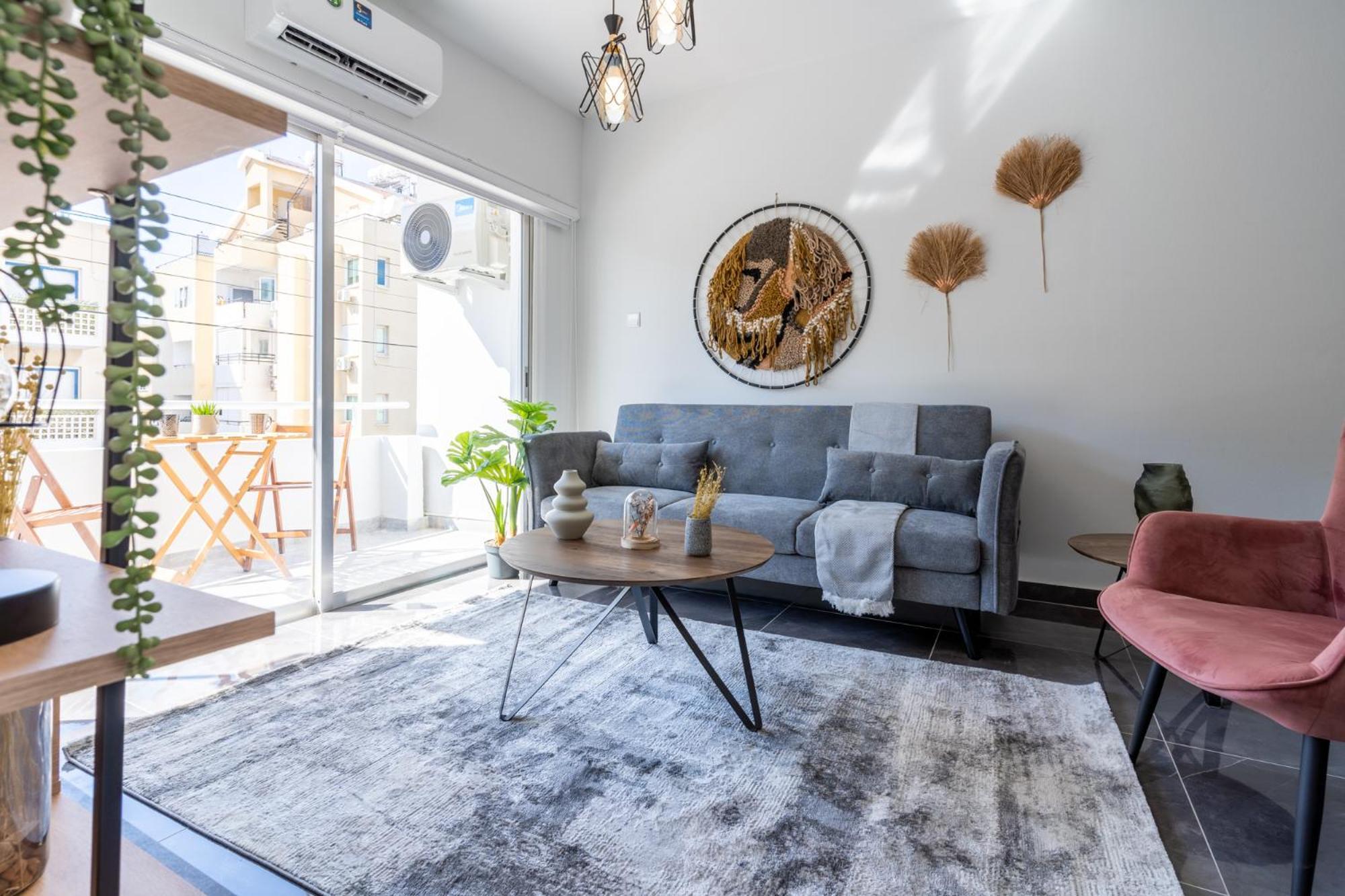 Powder's 1-bedroom Retreat In Mackenzy, Apartment