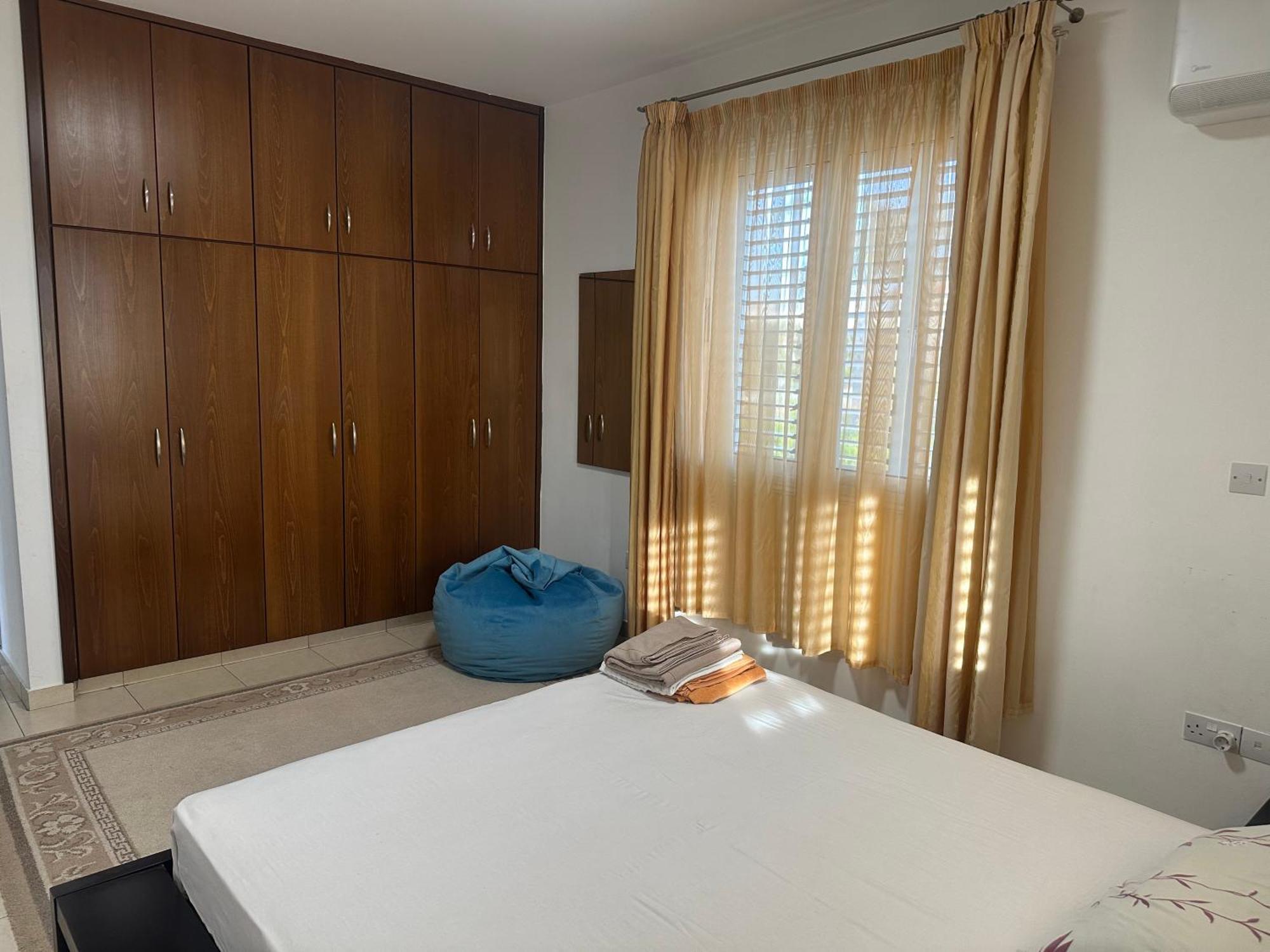 Villa Andy-350 M From The Larnaca