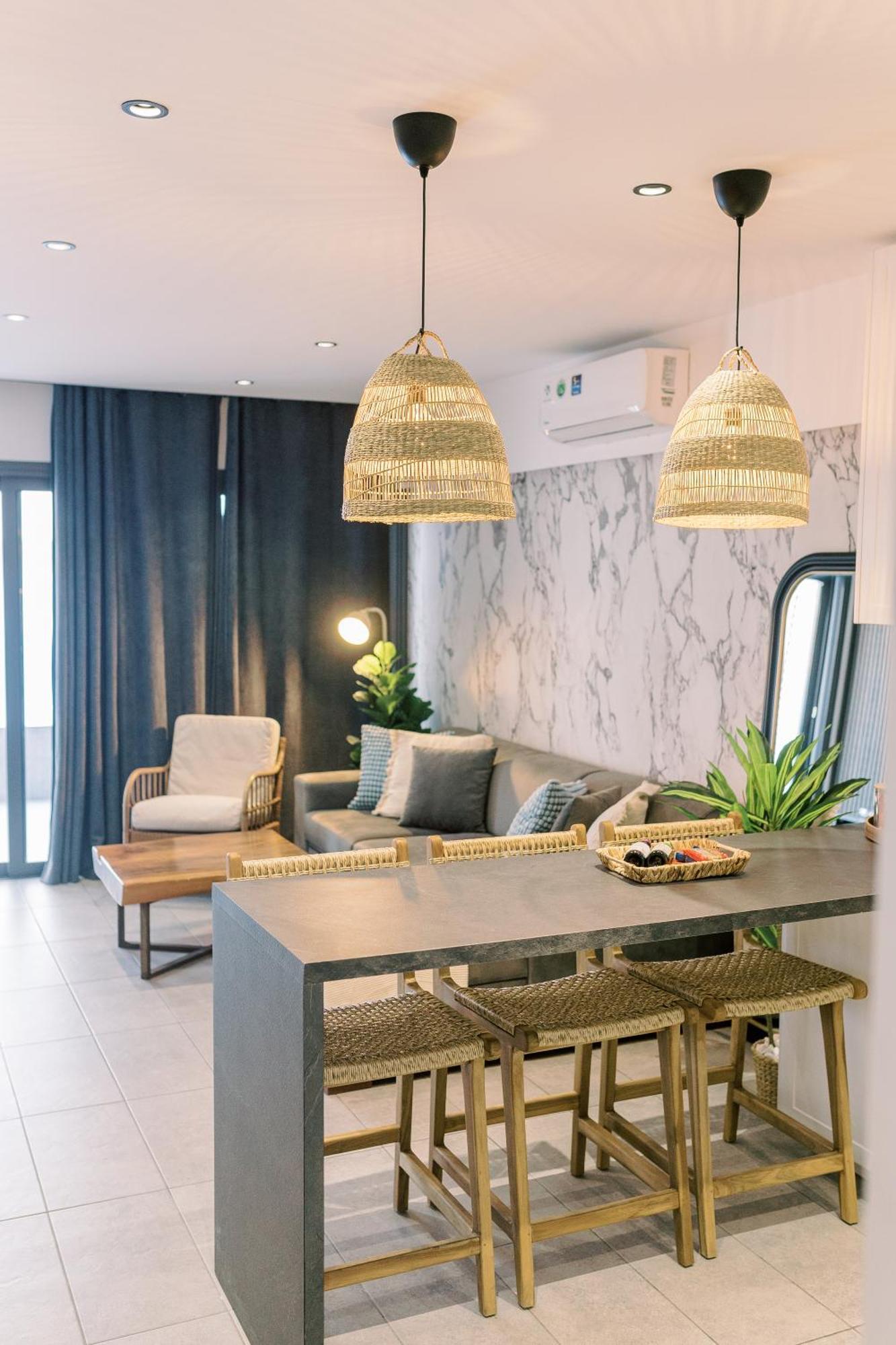 2Bedroom Amalfi Blue Apt In Larnaca - 10Min Walk To The Beach