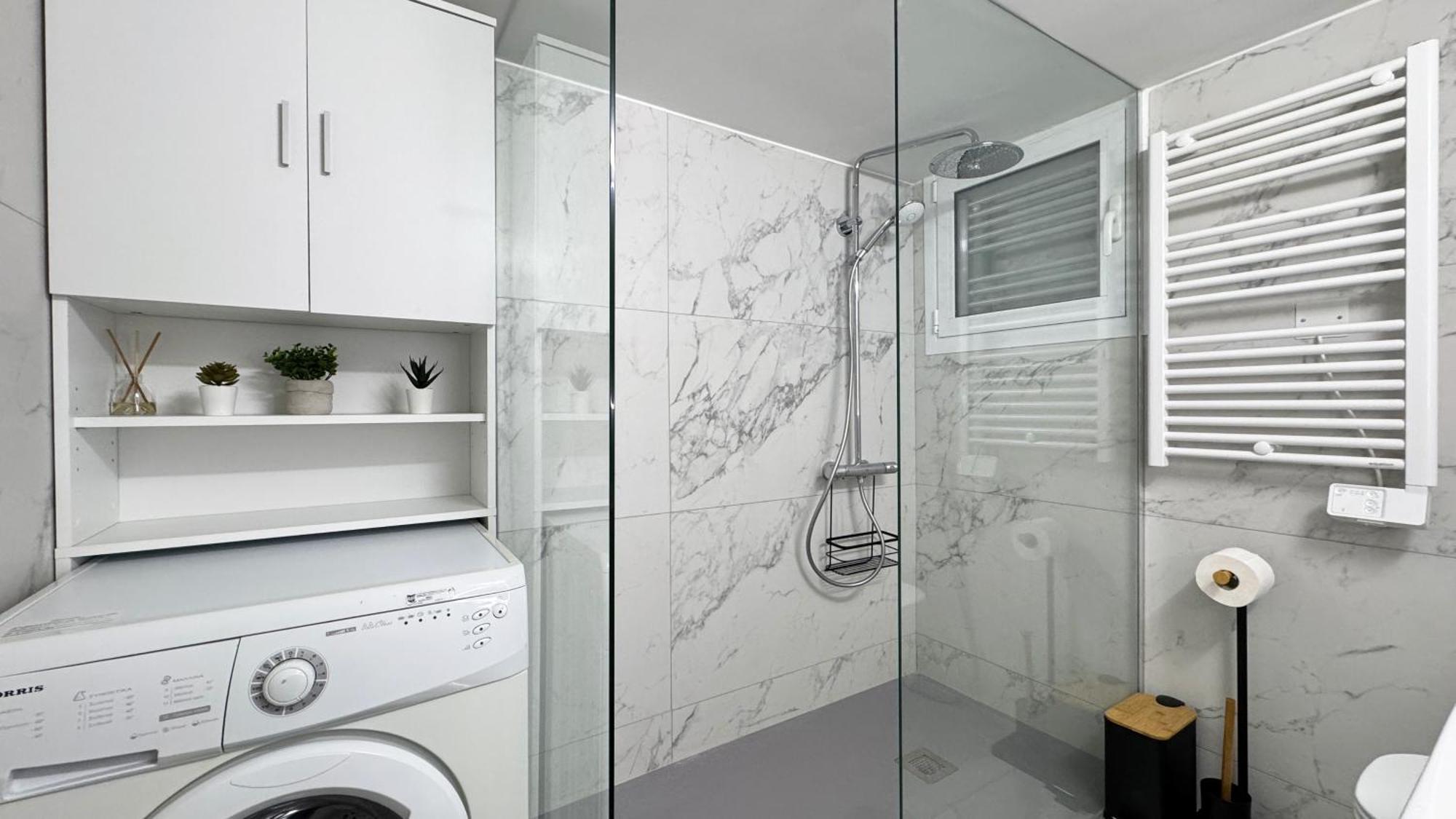 Apartment Luxury 2 Bedroom Center *