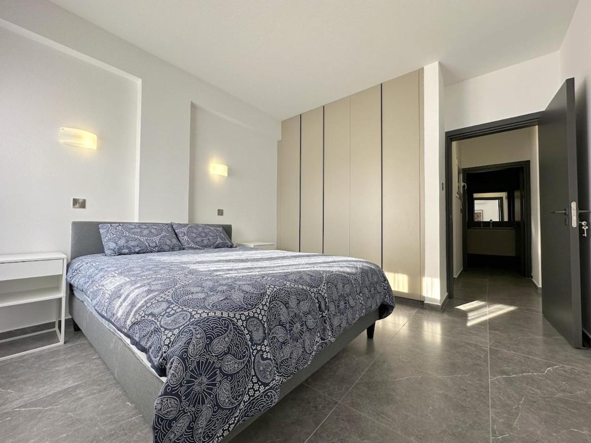 Apartment Rendezvous 3 Bedroom Flat Larnaca