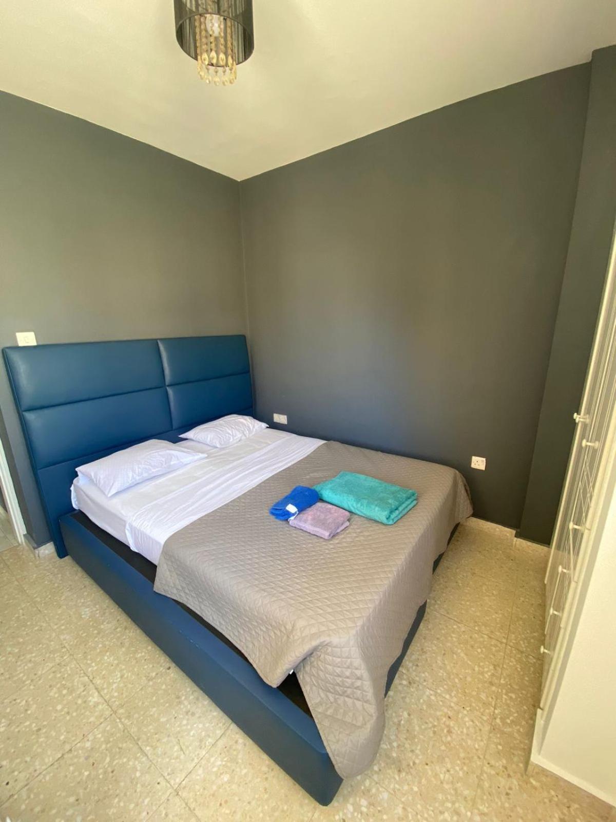 Mavros Mackenzie Apartment