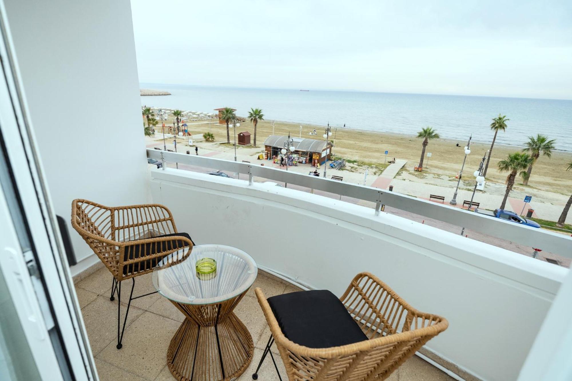 Apartment Lazuli Sea View Beachfront Ap 21