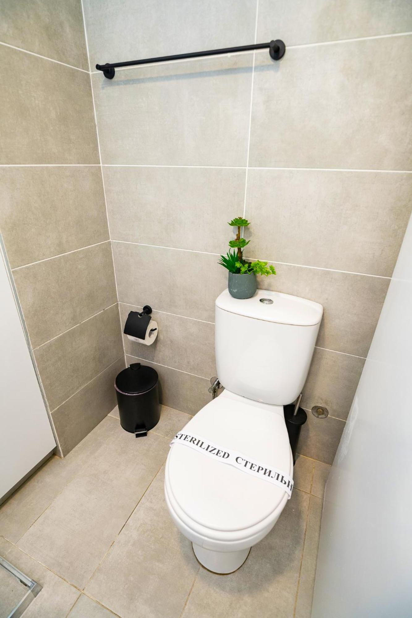 Lazuli Sea View Beachfront Ap 21 Apartment *