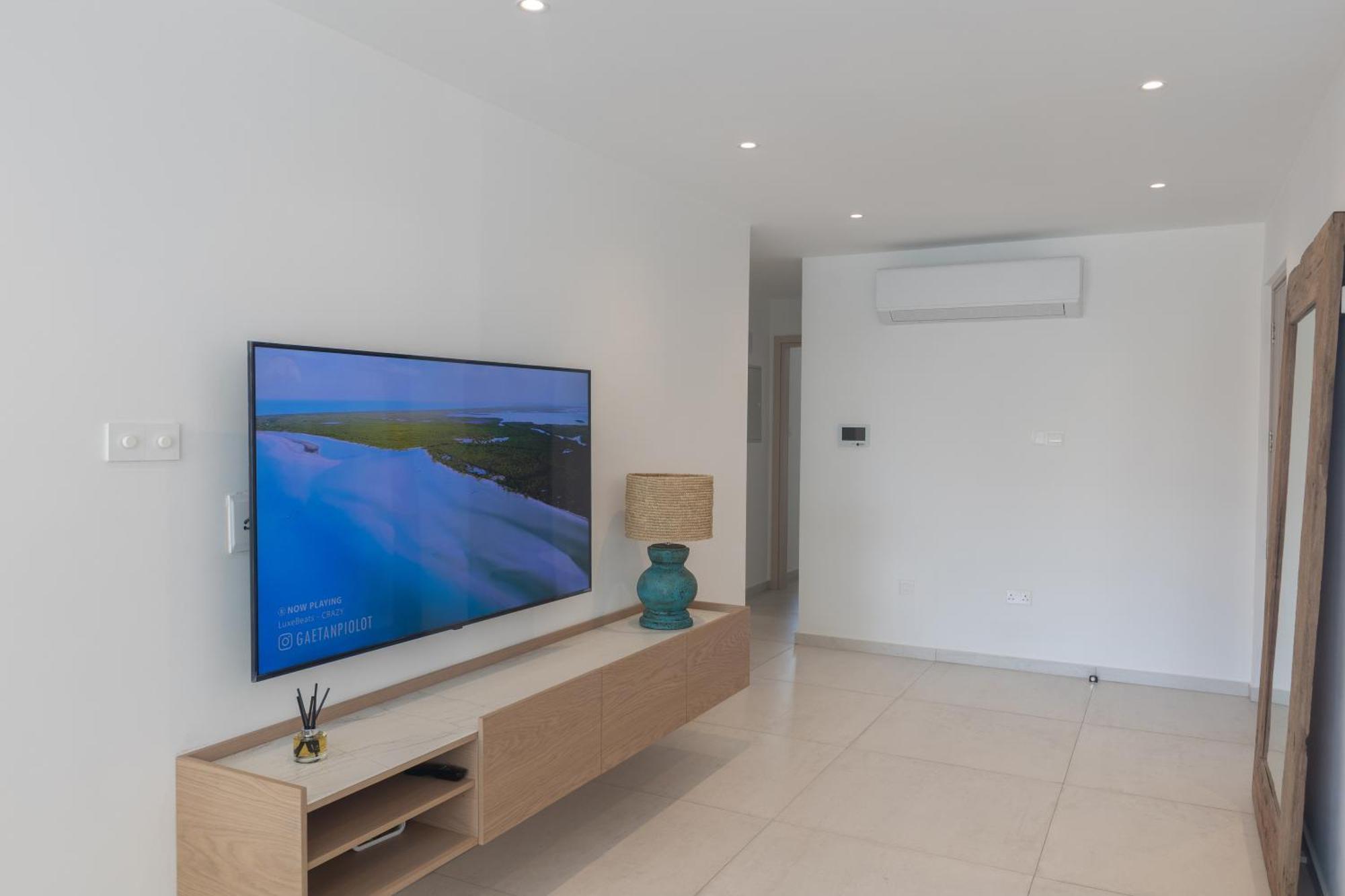 Mackenzy Dream 202 * Larnaca