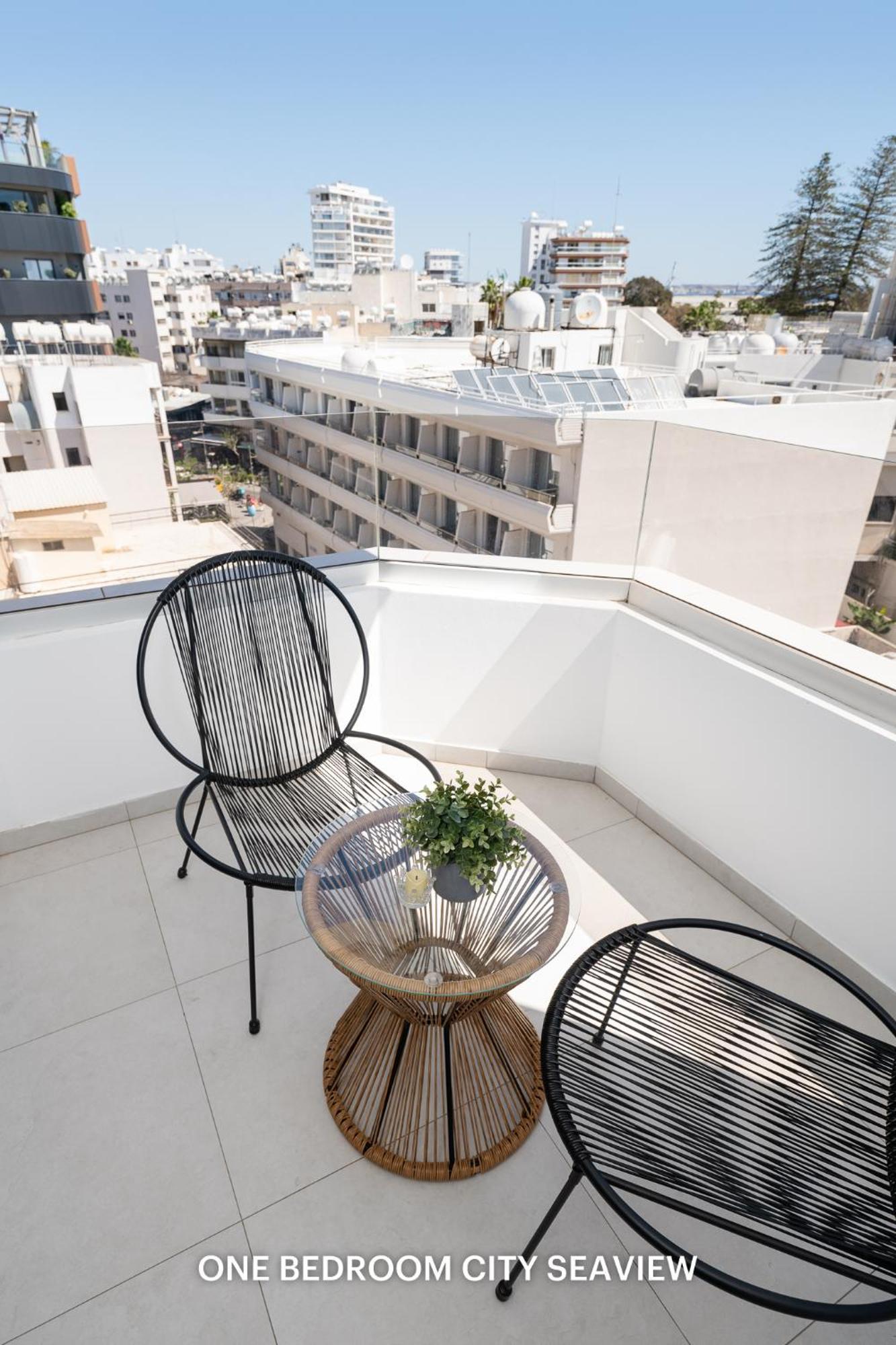 Lazuli Seaview 2bdr Larnaca
