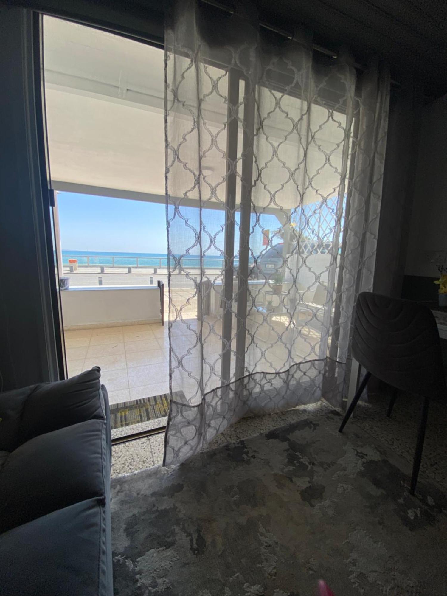 Apartment Mackenzie By The Sea Larnaca